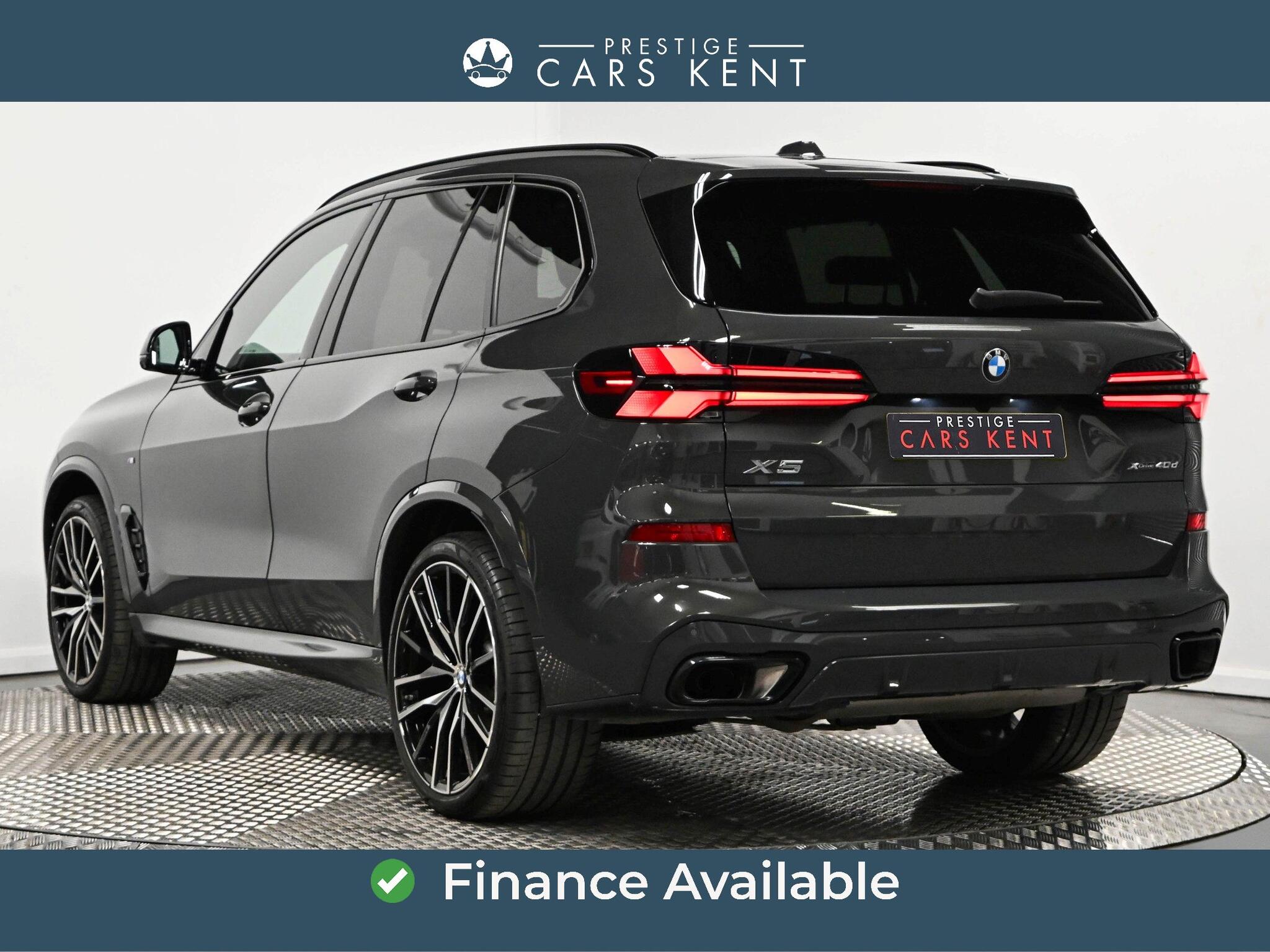 BMW X5 view 3