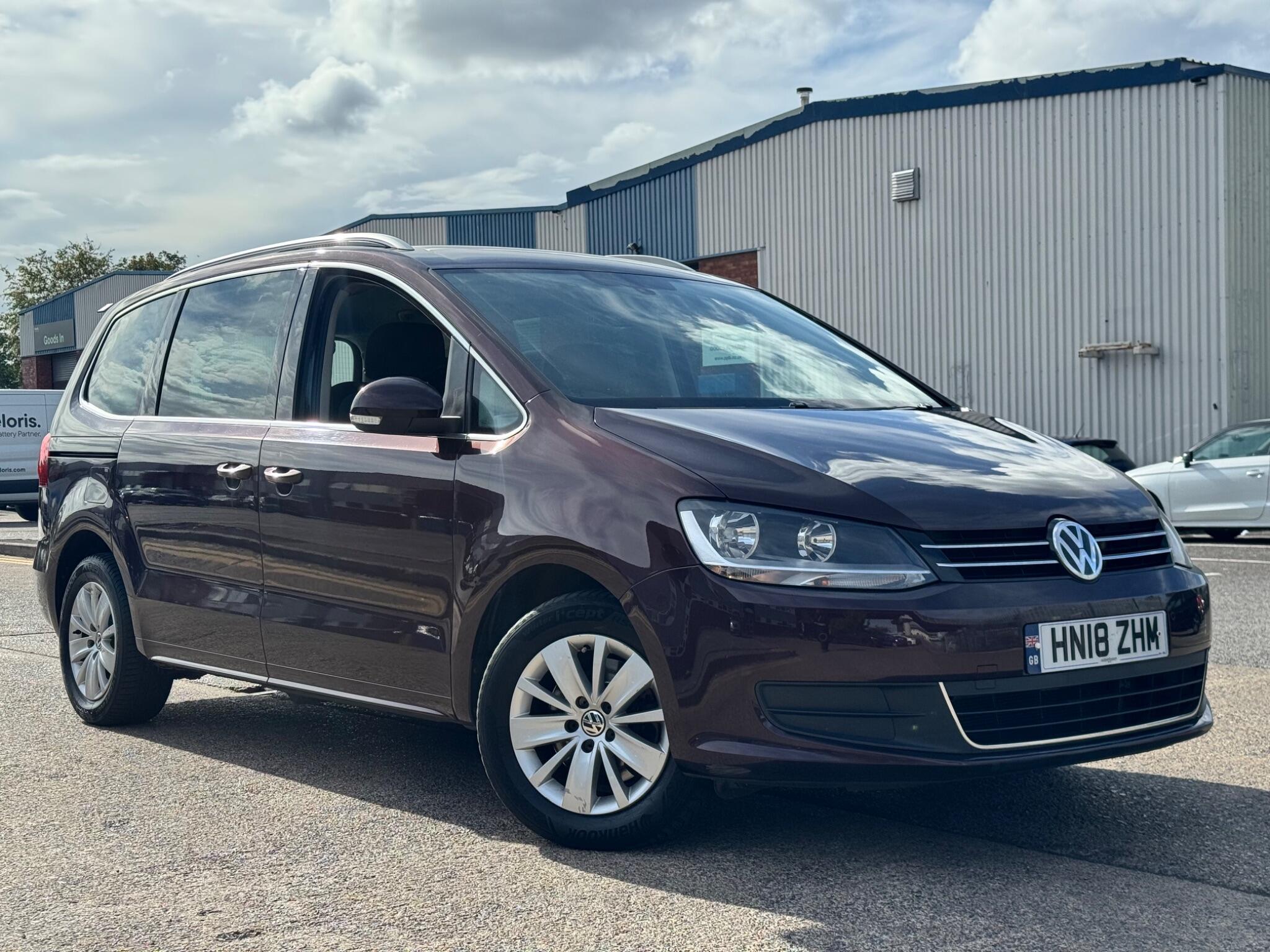Volkswagen Sharan view 5