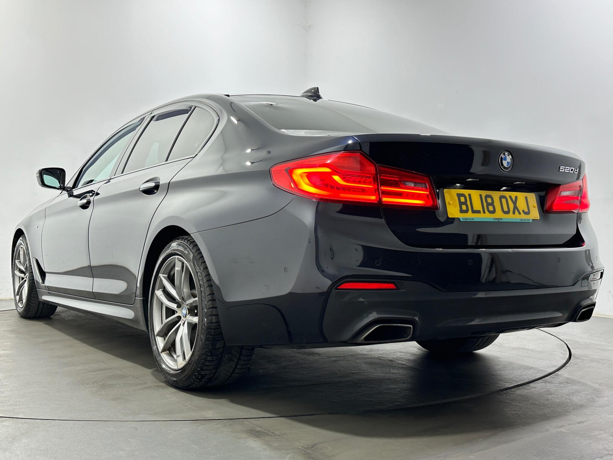 BMW 5 Series view 45