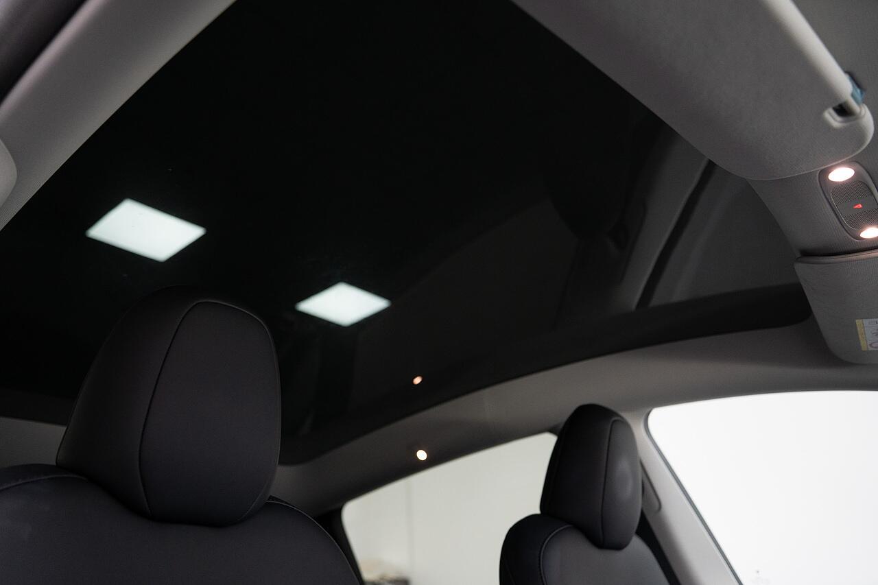 Tesla Model Y view 23