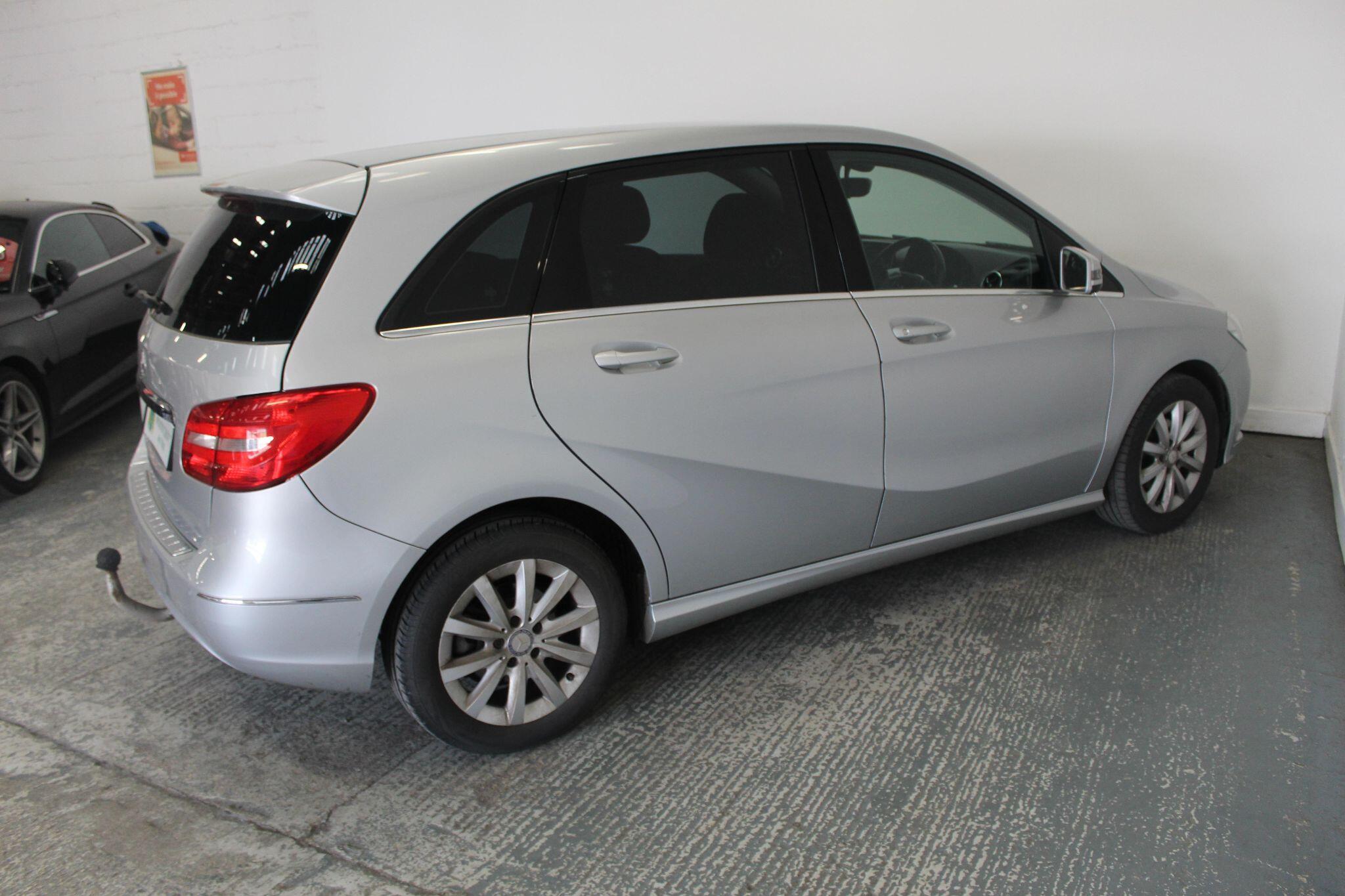 Mercedes-Benz B-Class view 11
