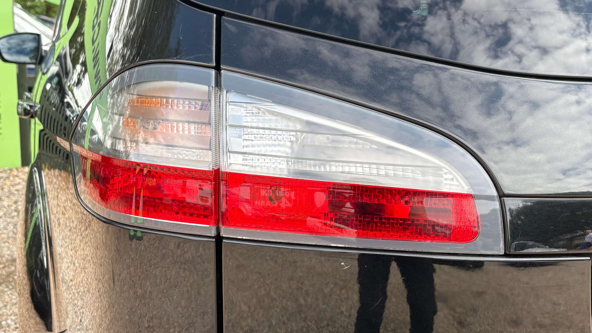 Ford S-Max view 32