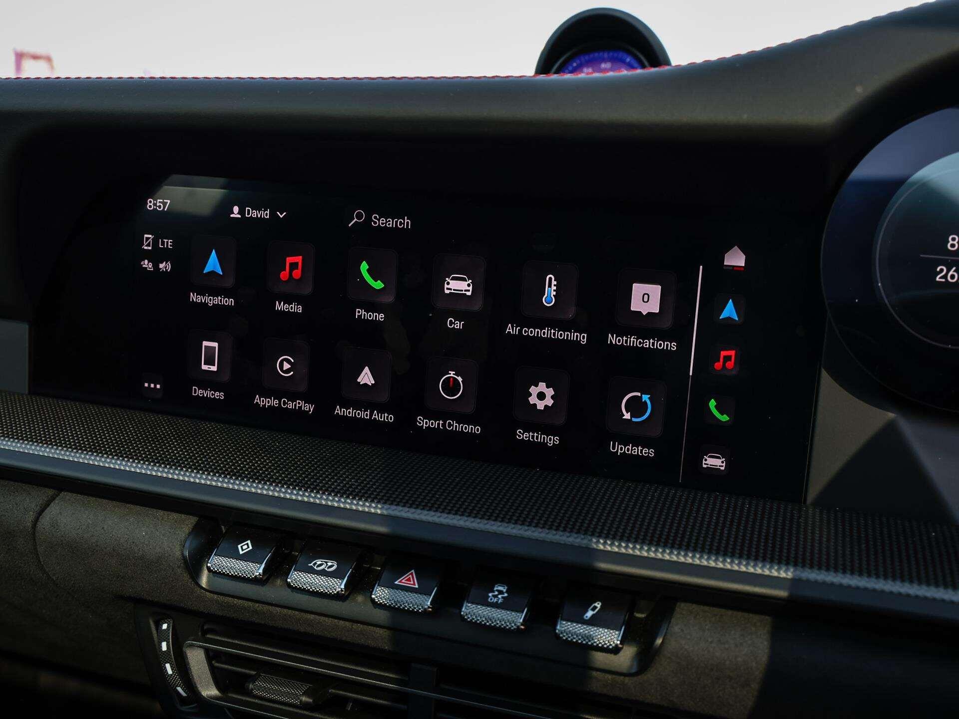 Porsche 911 view 19
