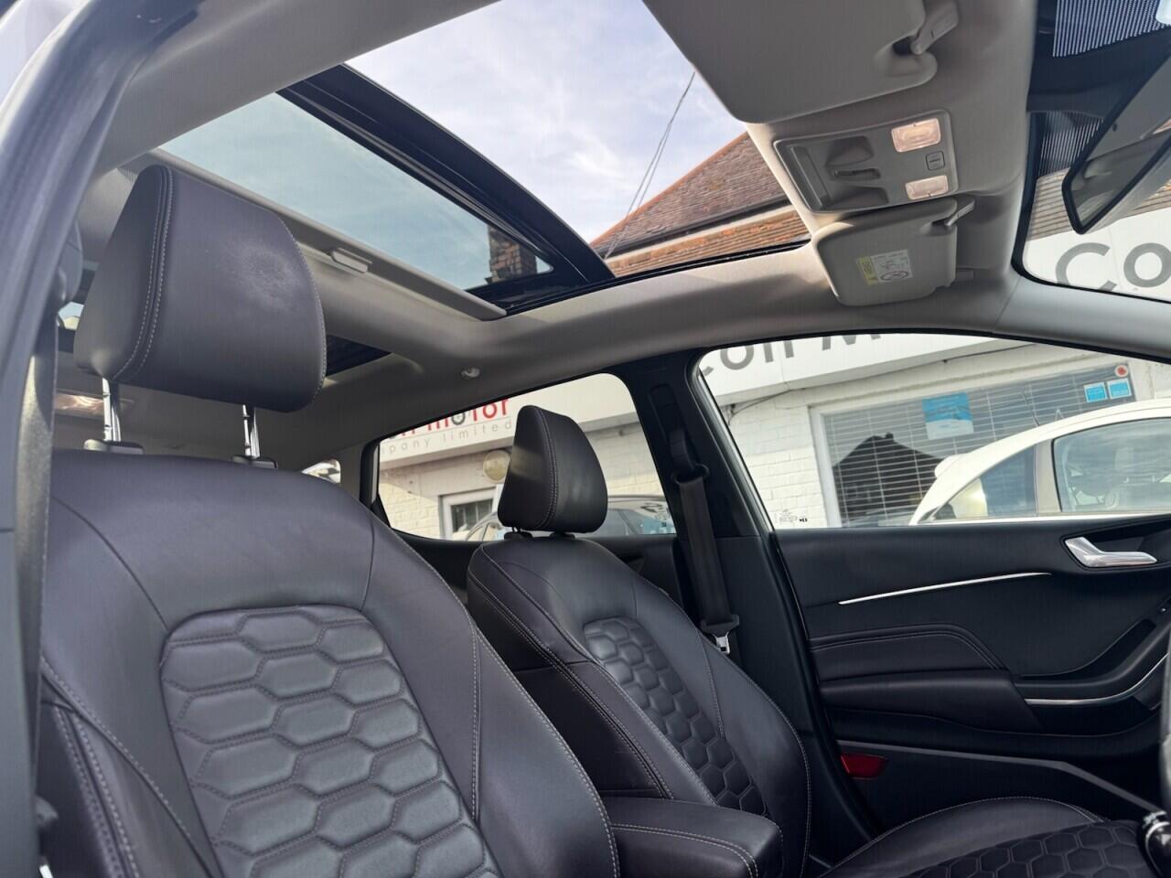 Ford Fiesta view 38