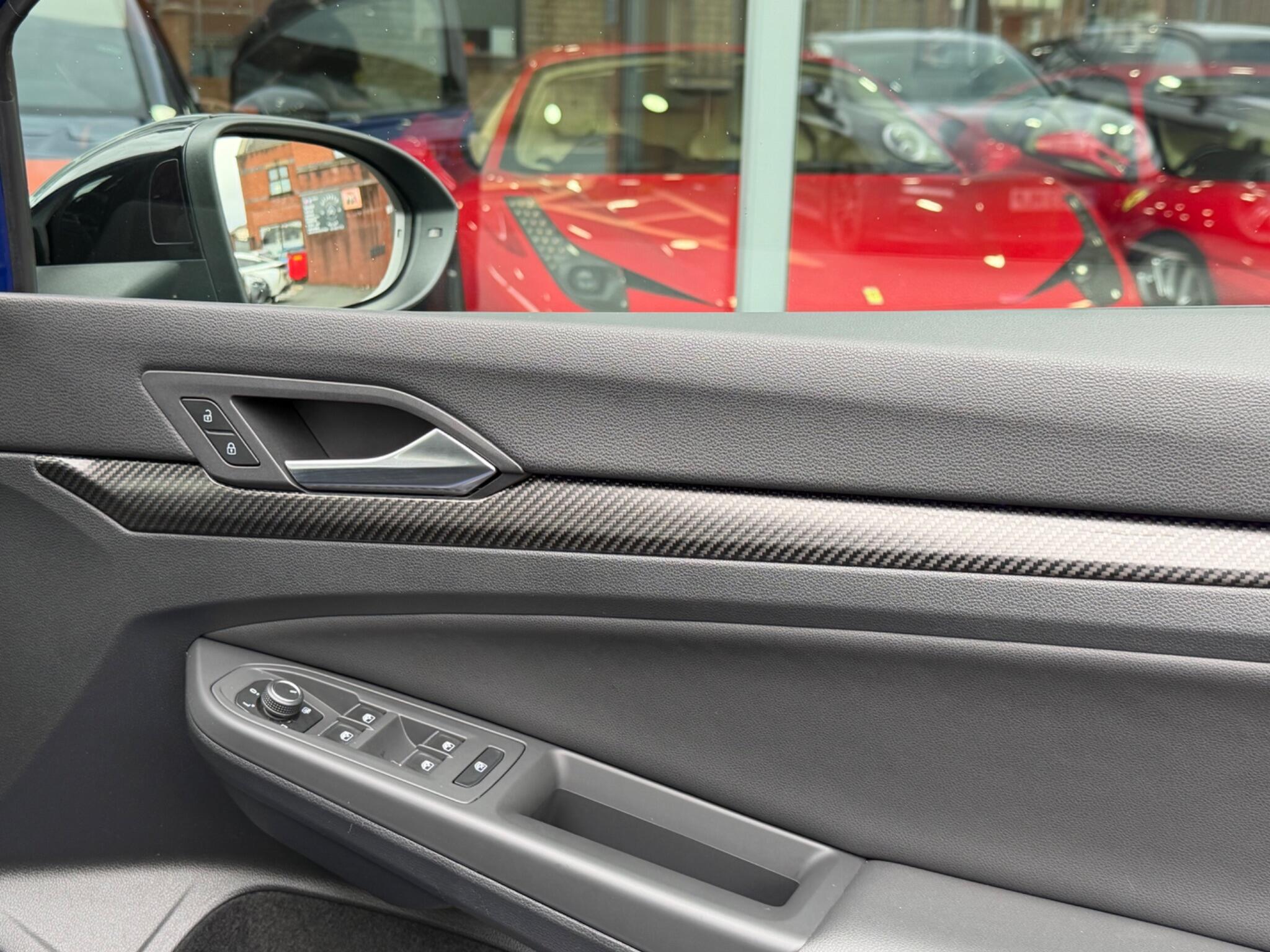 Volkswagen Golf view 12