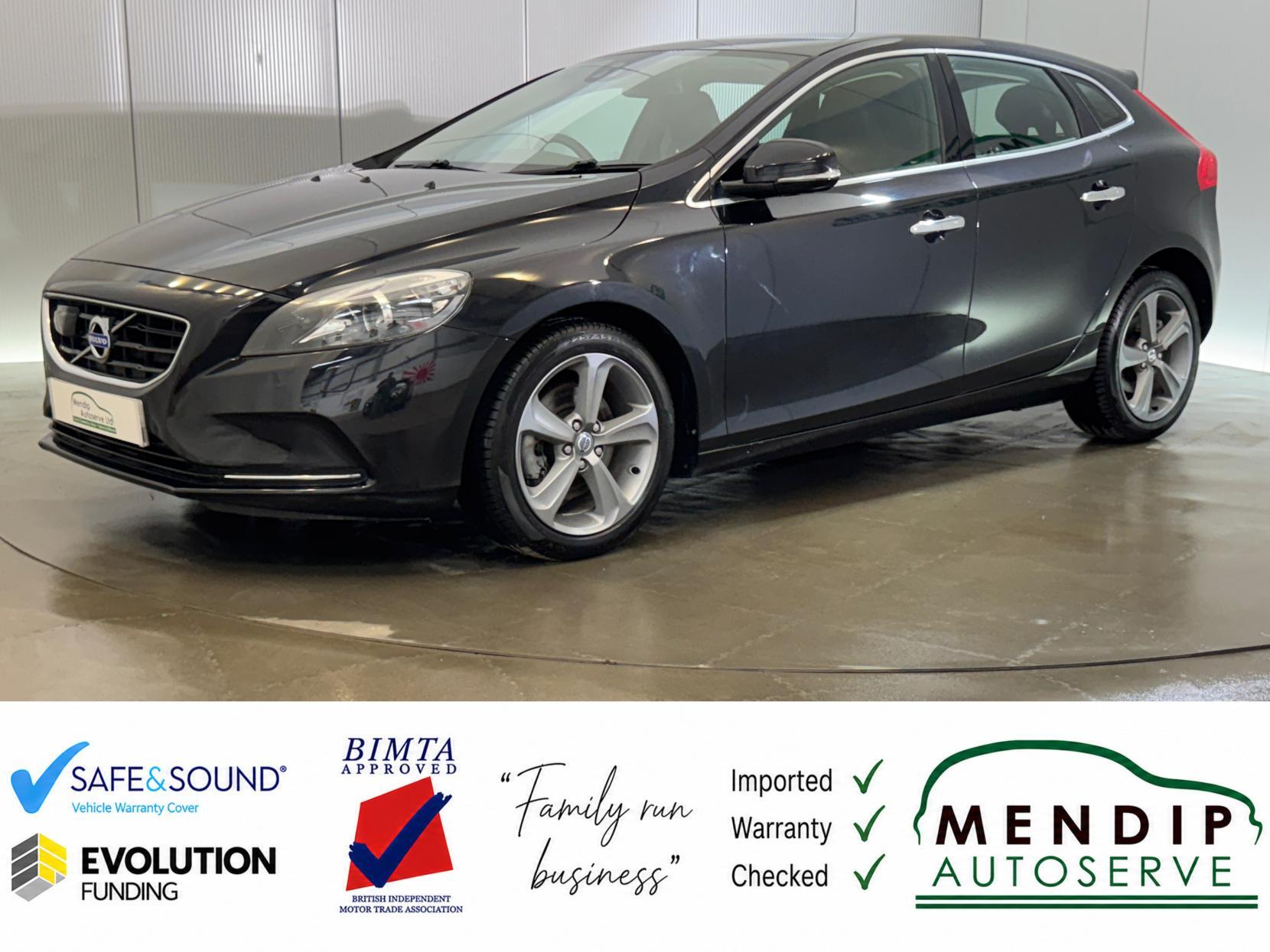 Volvo V40 view 3