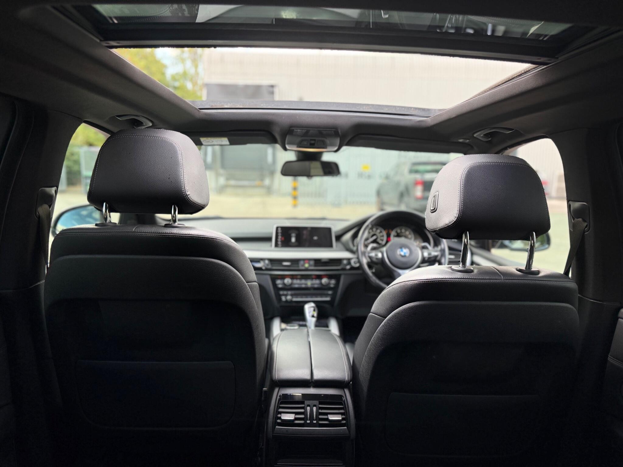 BMW X5 view 35