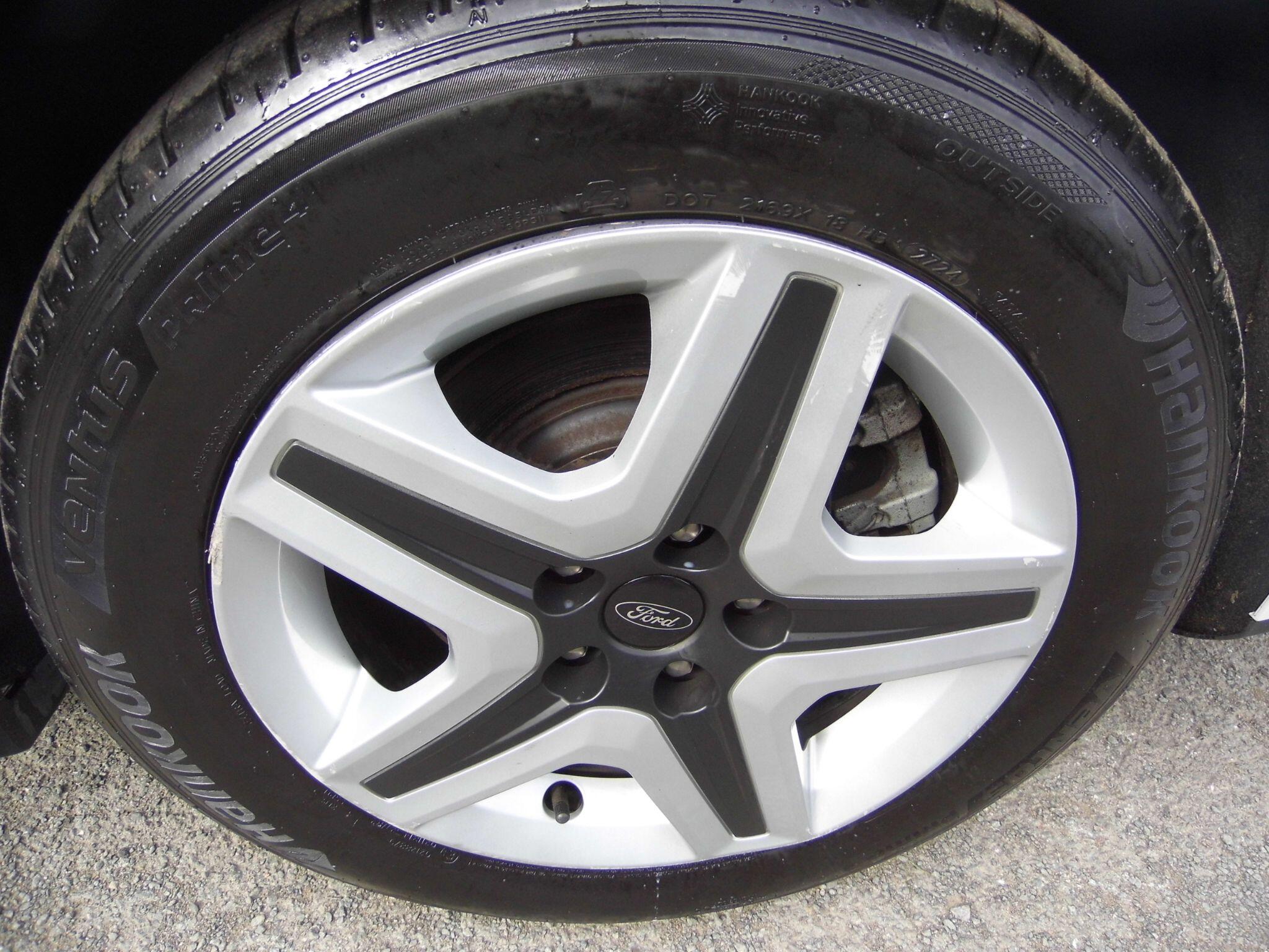 Ford Focus view 21