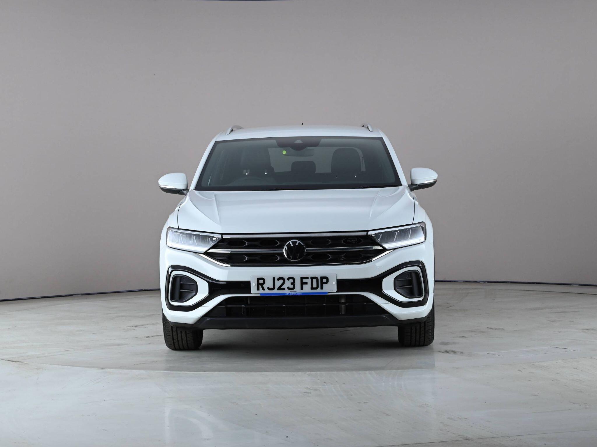 Volkswagen T-Roc view 2