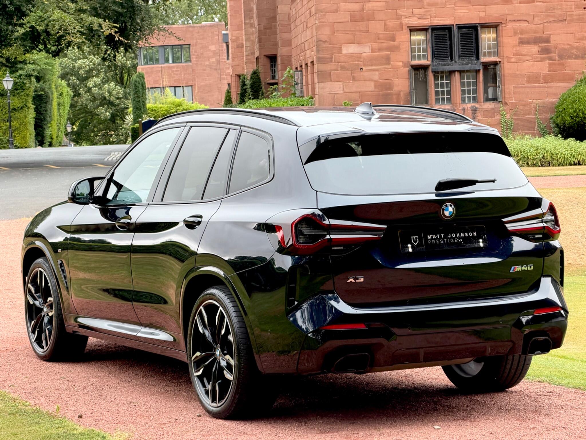 BMW X3 view 9