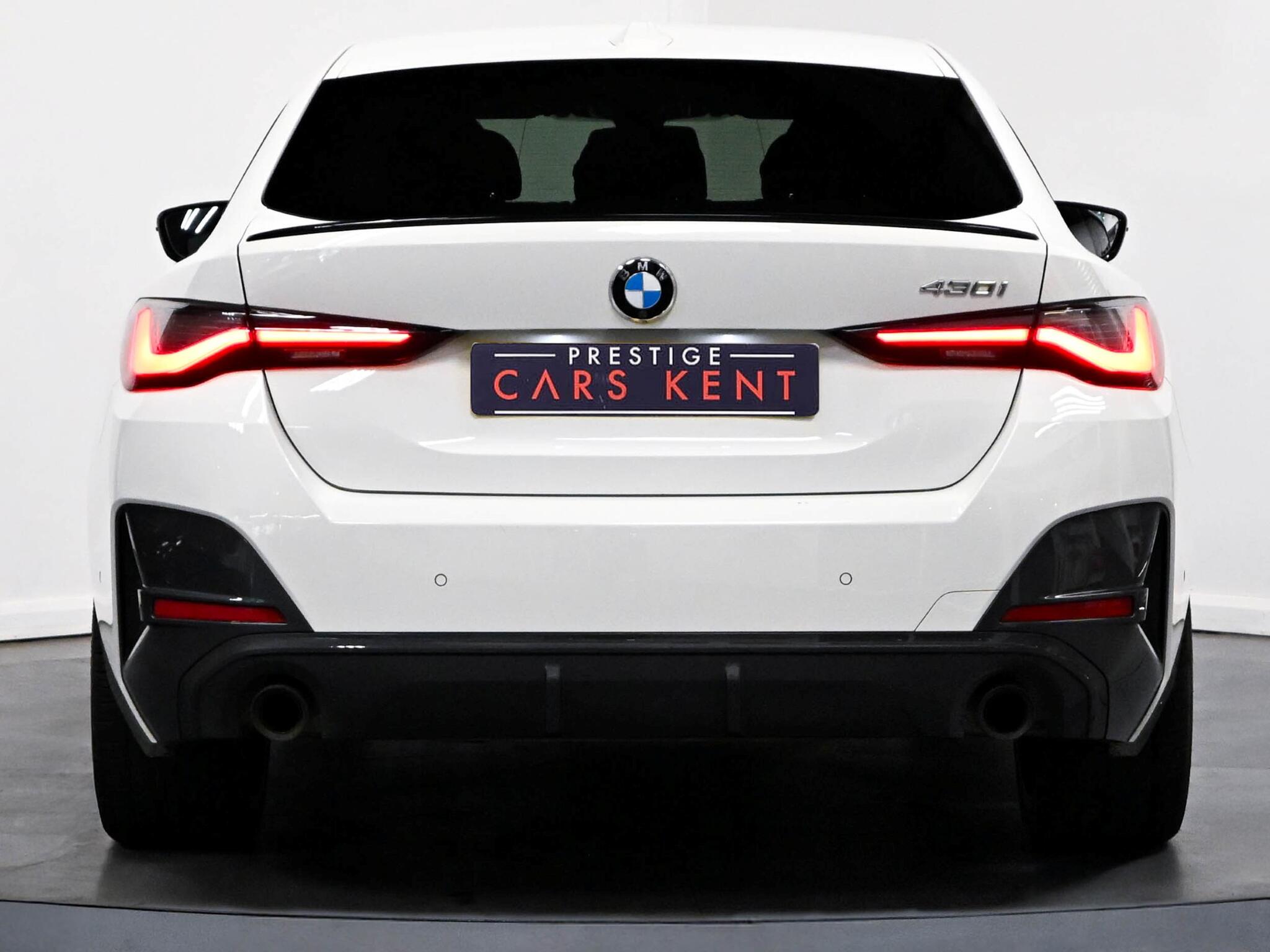 BMW 4 Series view 11