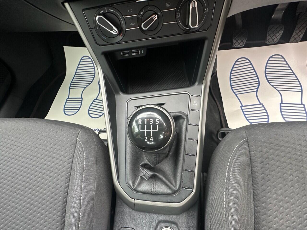 Volkswagen Polo view 25