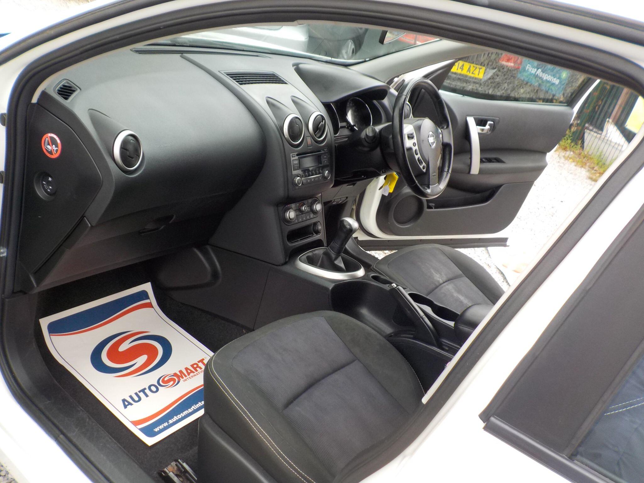 Nissan Qashqai 1.6 Acenta 2WD Euro 5 (s/s) 5dr