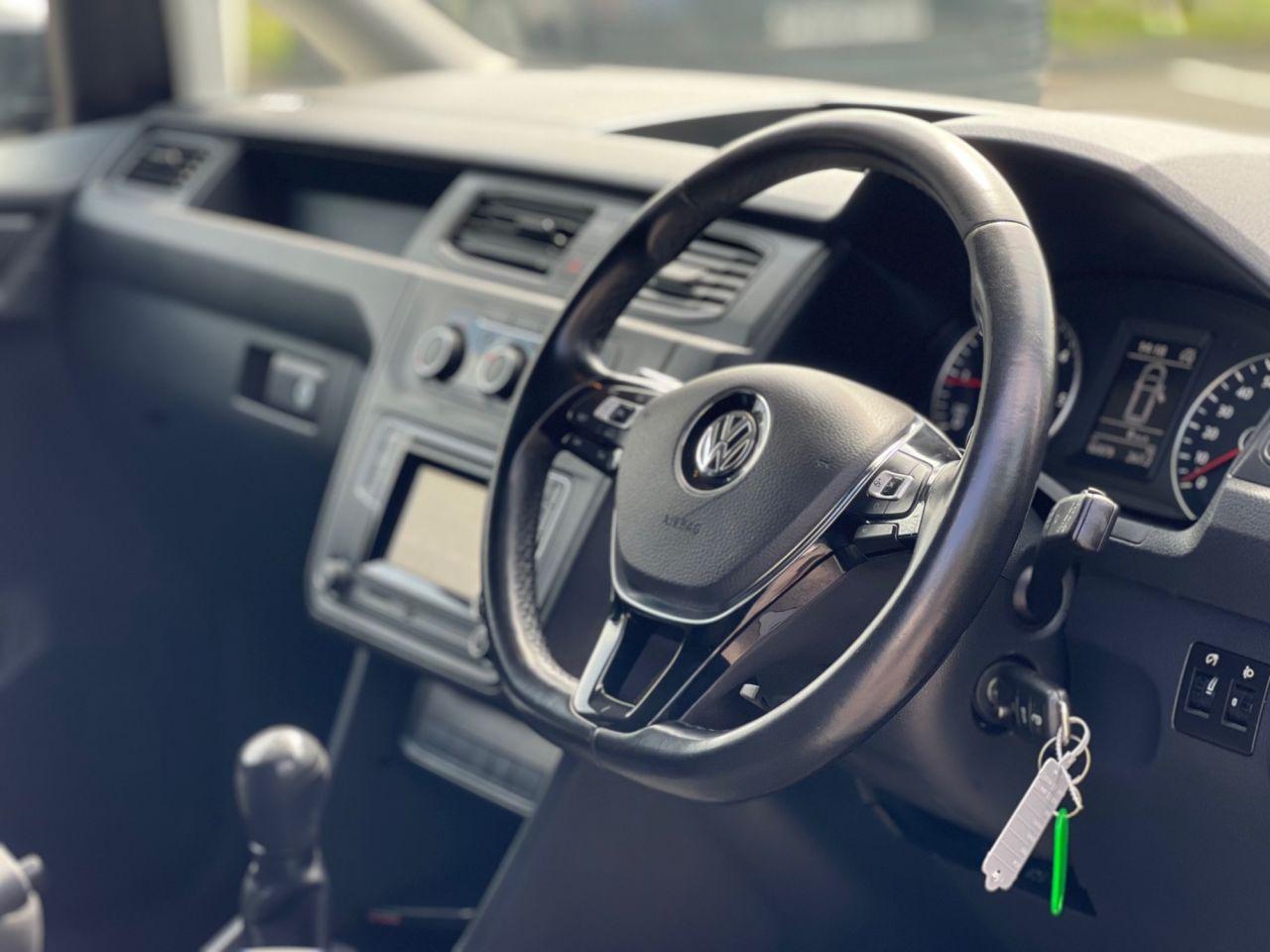 Volkswagen Caddy Maxi view 17