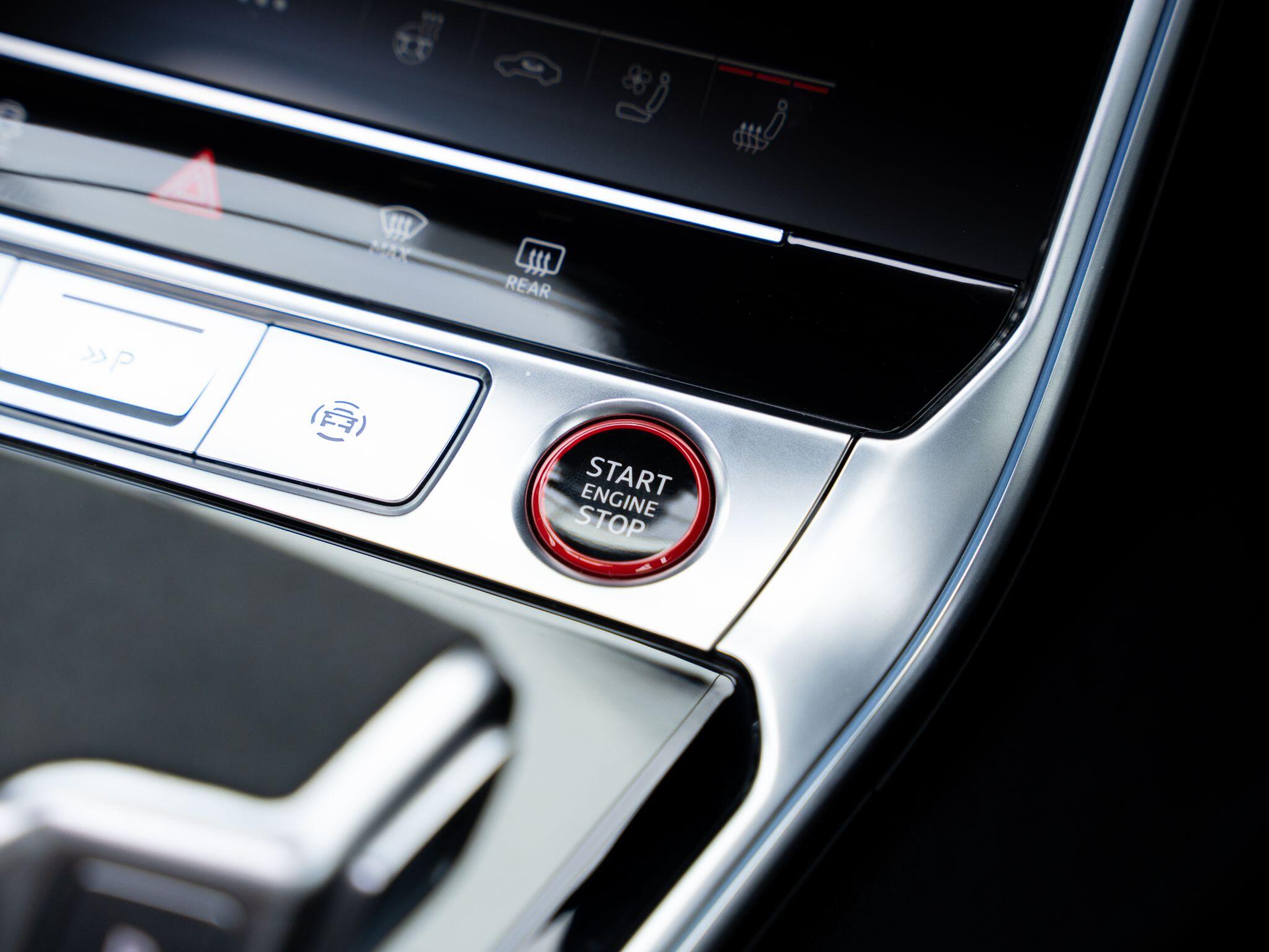Audi RS6 view 28