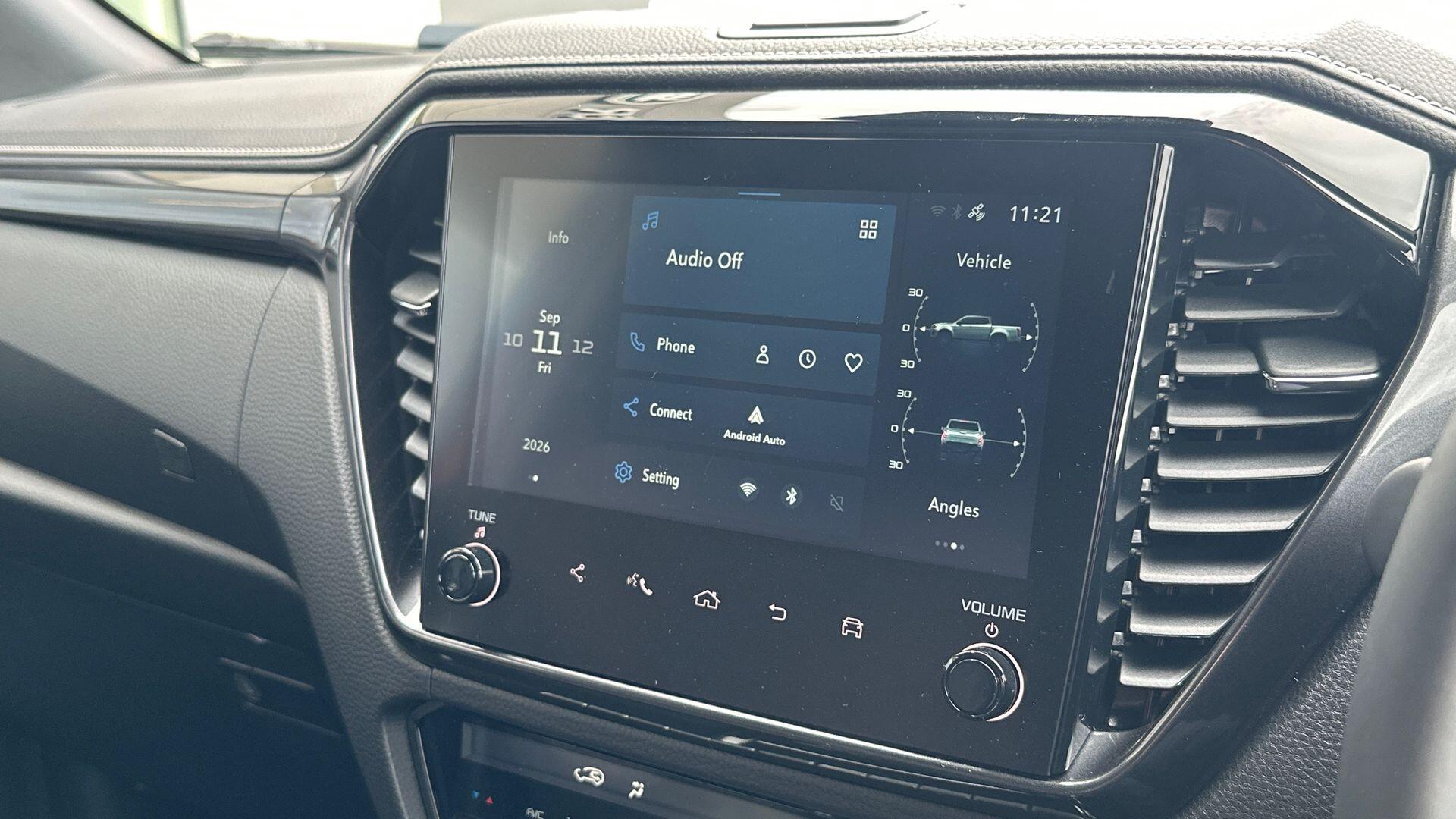 Isuzu D-Max view 10