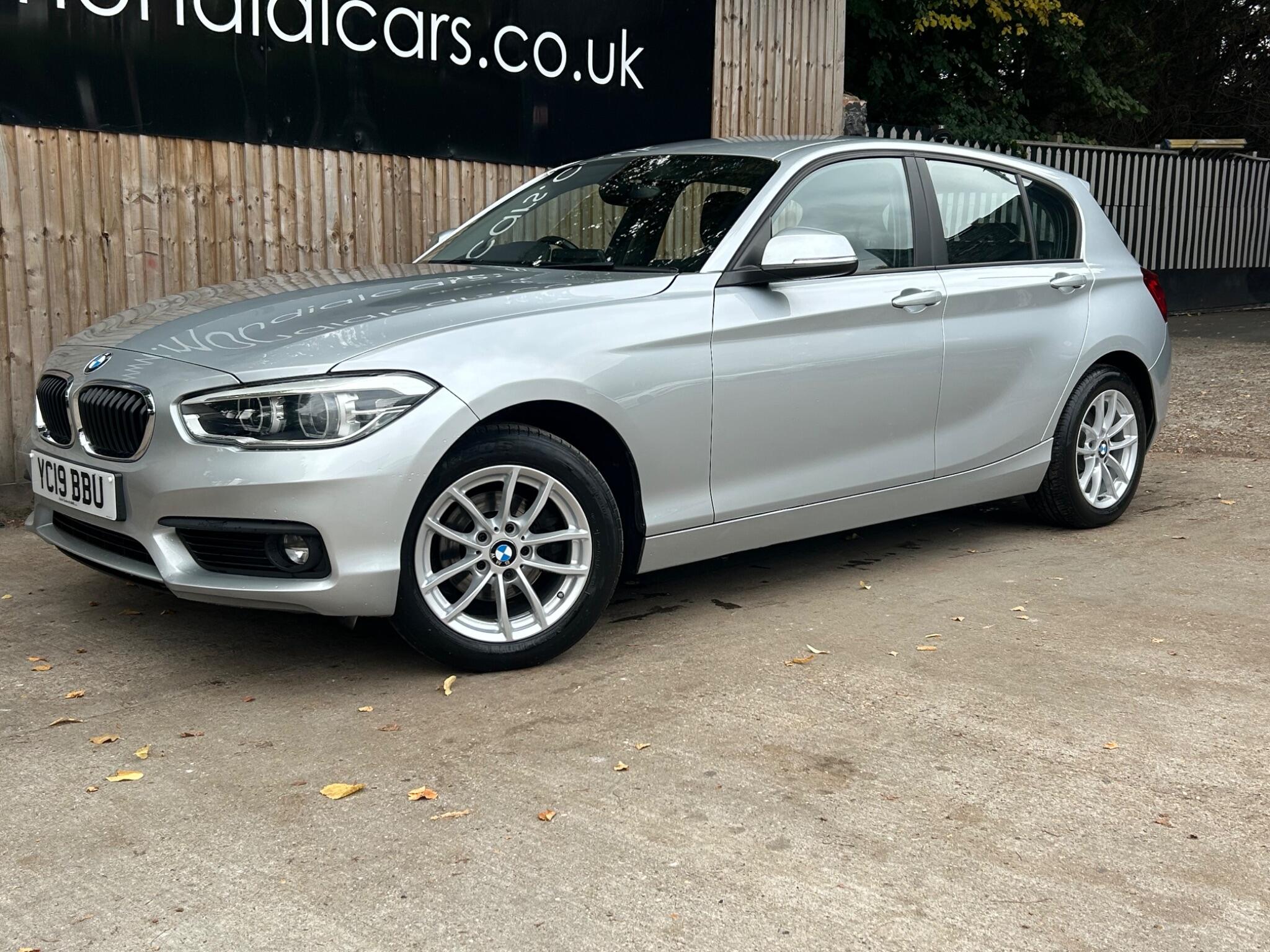 BMW 1 Series view 8