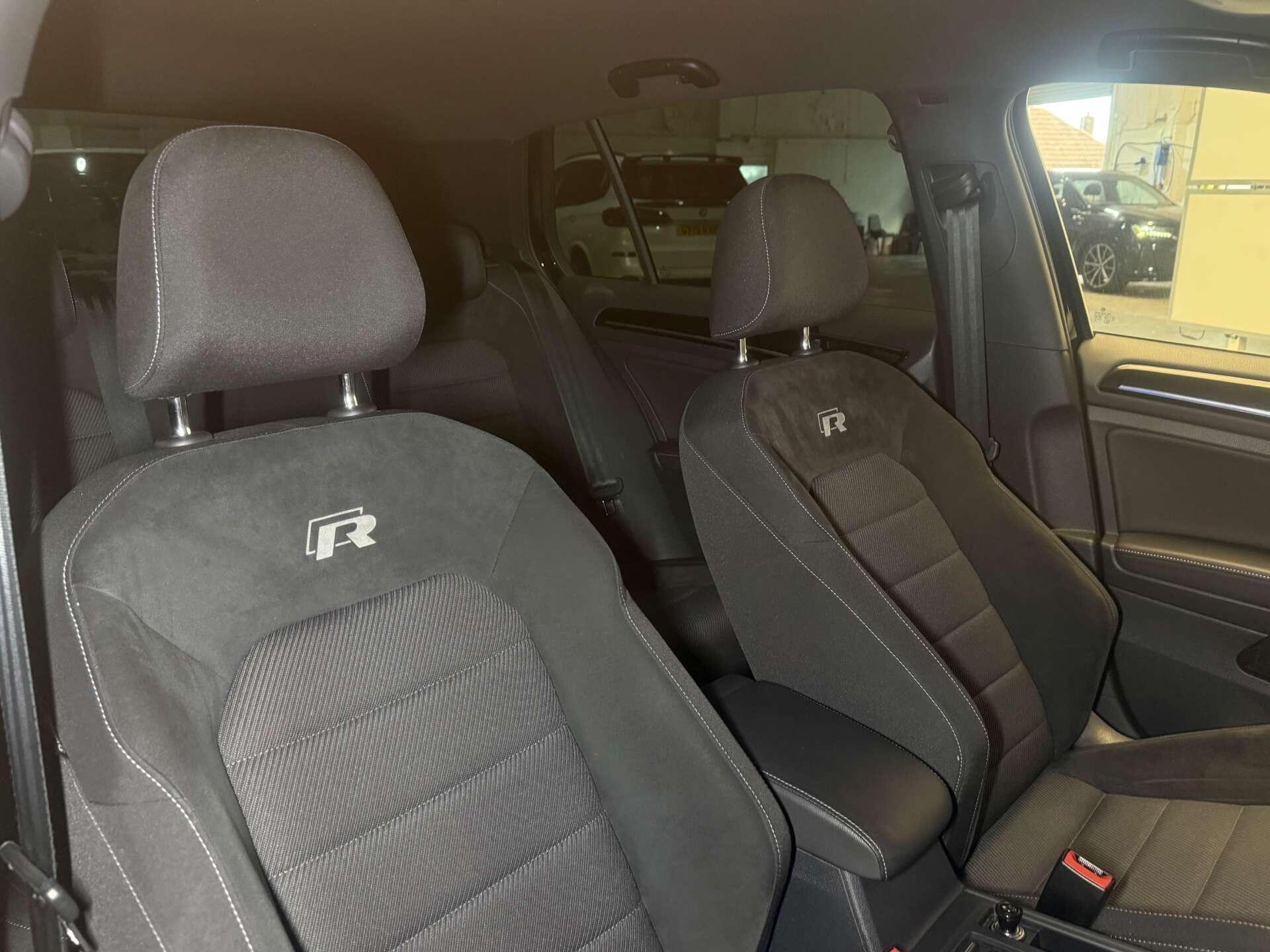 Volkswagen Golf view 32