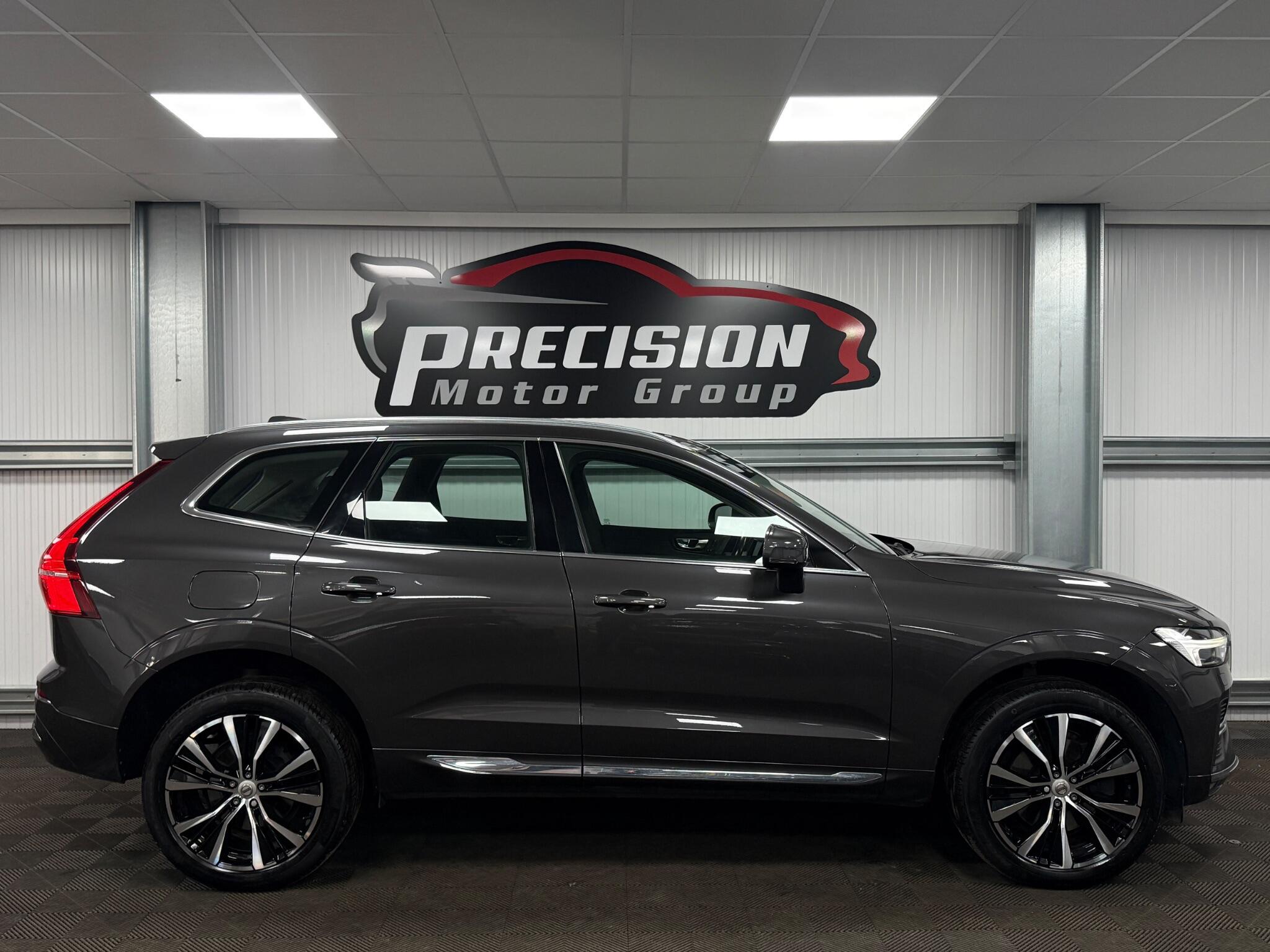Volvo XC60 view 3