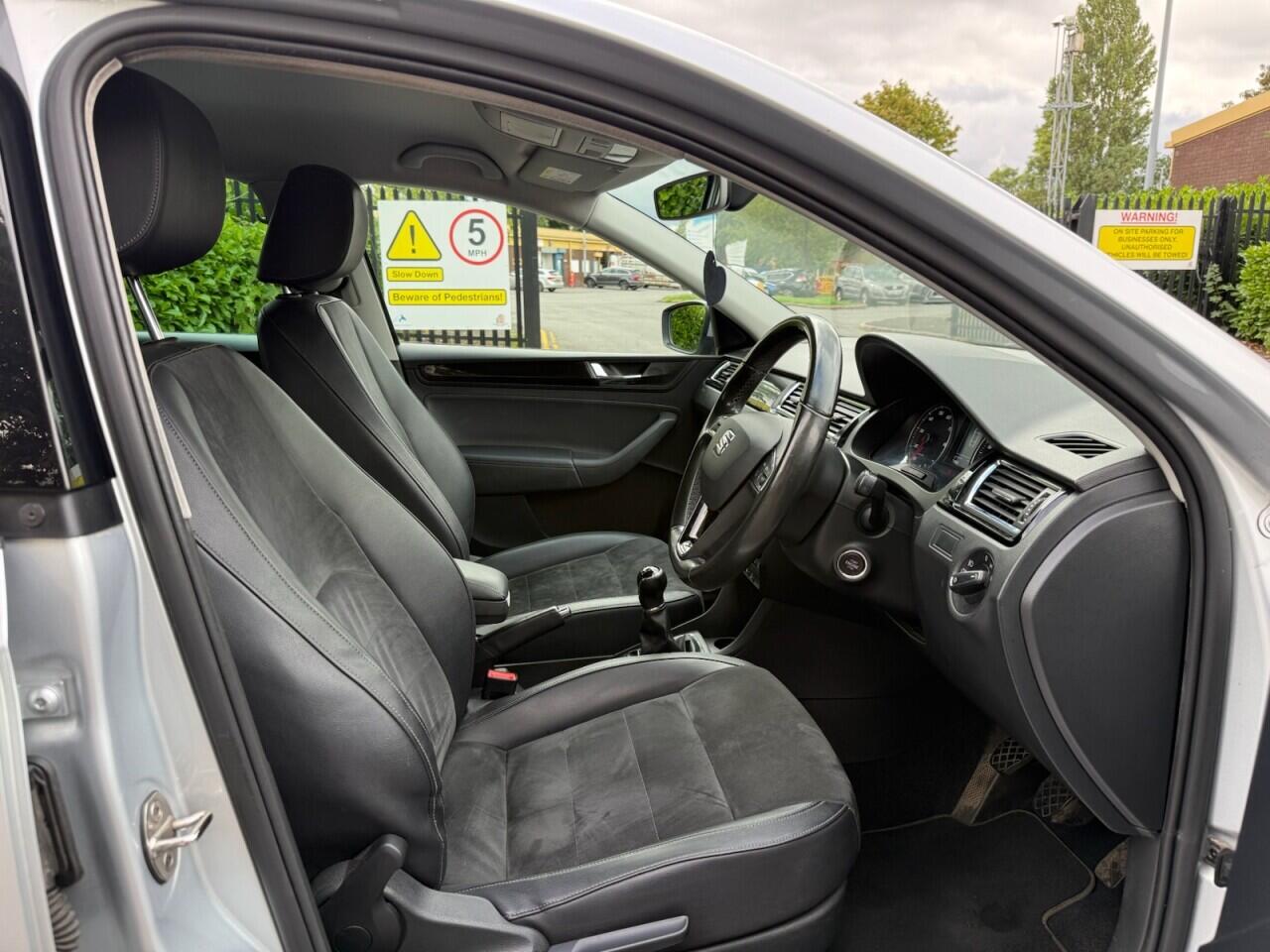 Seat Toledo view 12