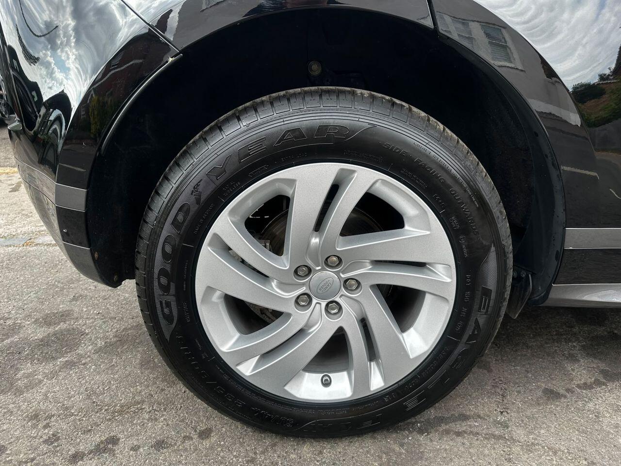 Land Rover Range Rover Evoque view 25