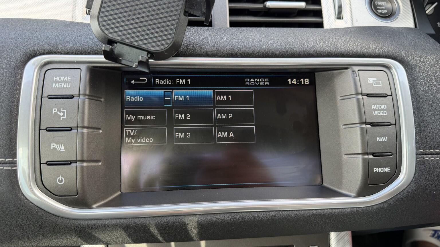 Land Rover Range Rover Evoque view 35