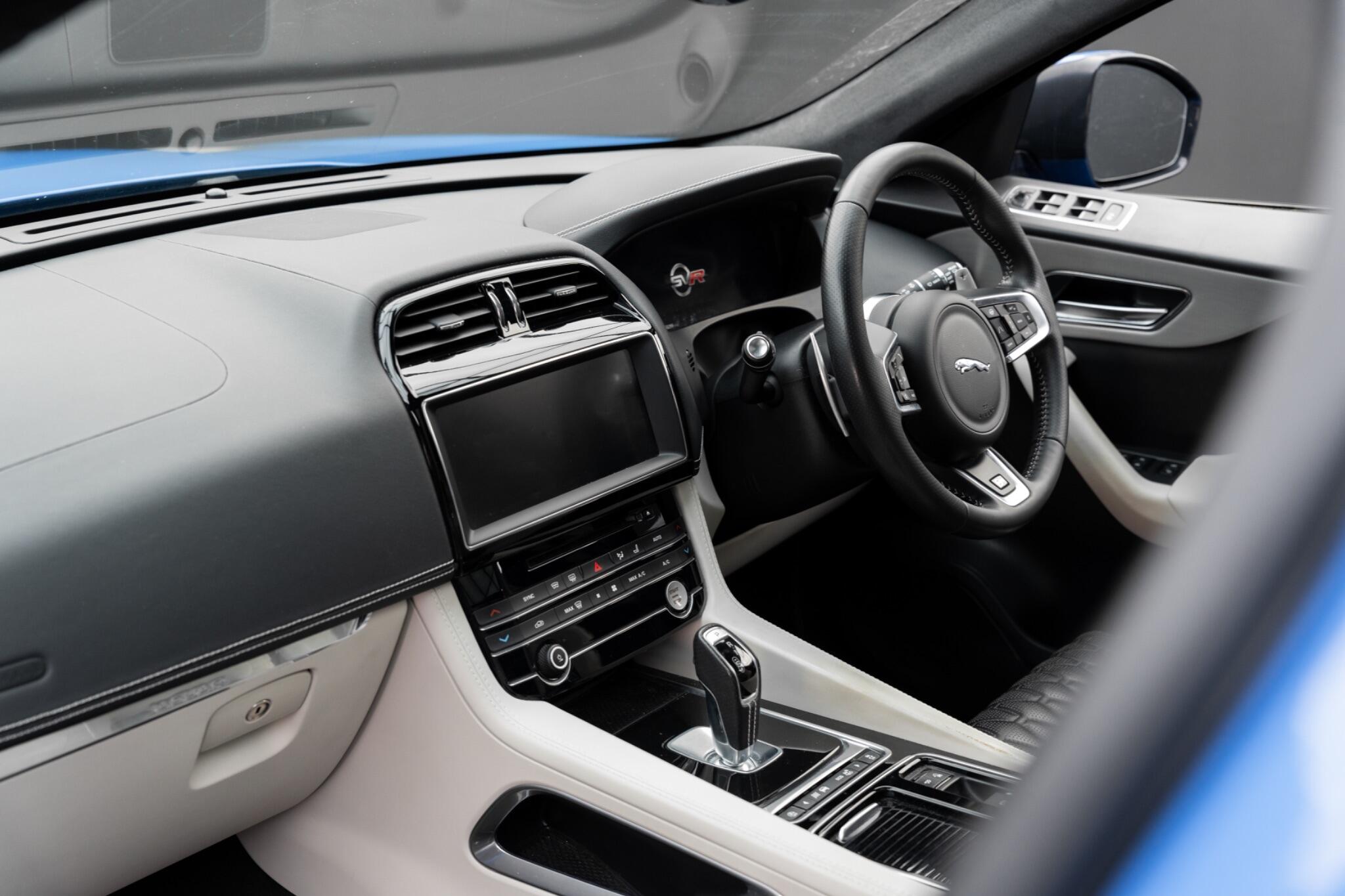 Jaguar F-Pace view 47