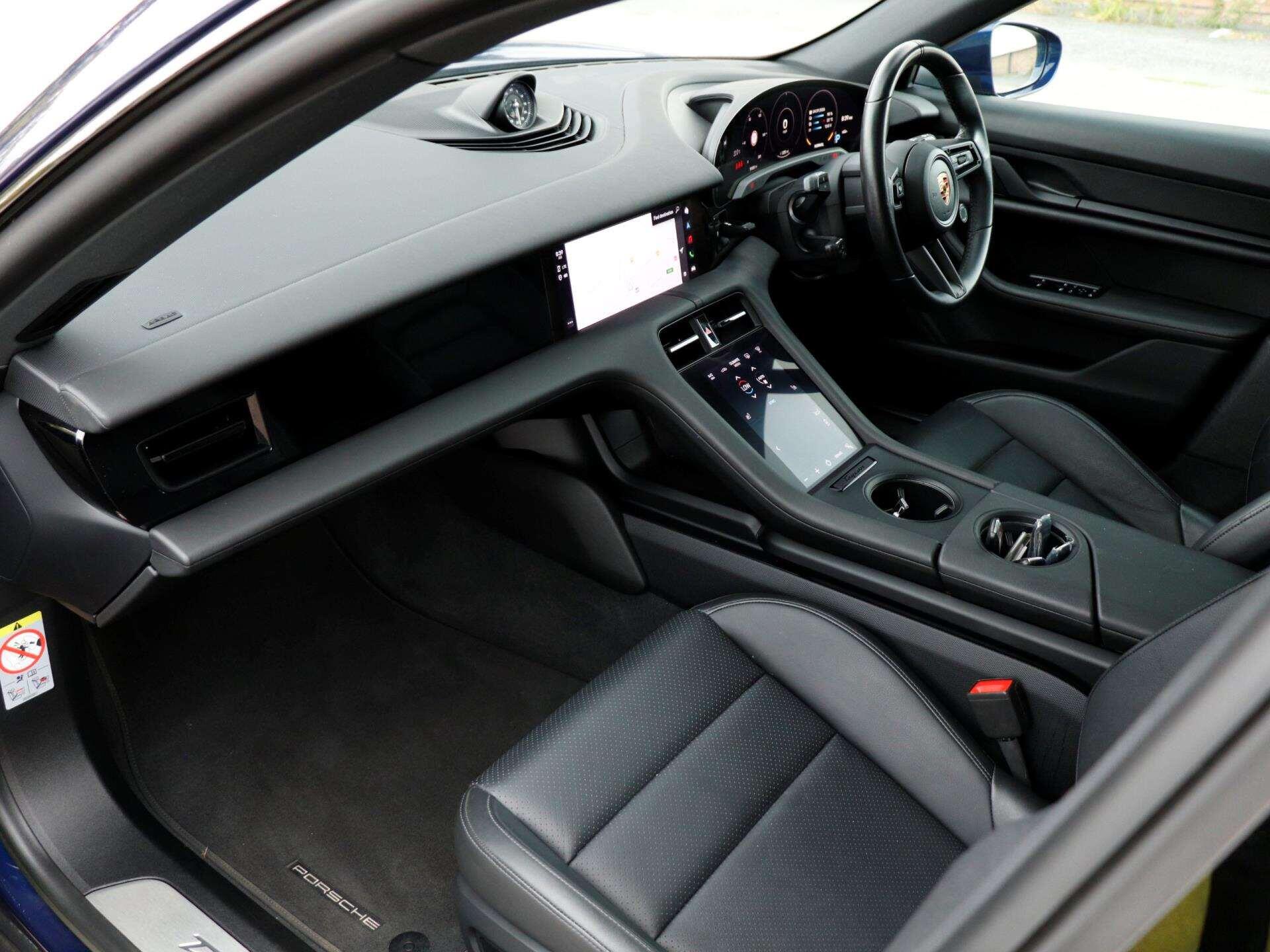 Porsche Taycan view 9