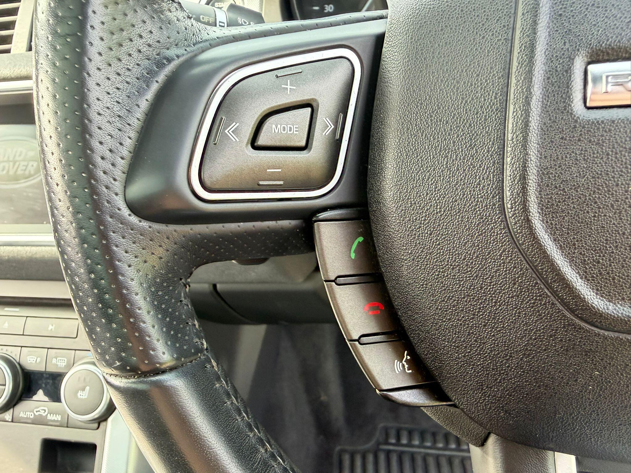 Land Rover Range Rover Evoque view 22