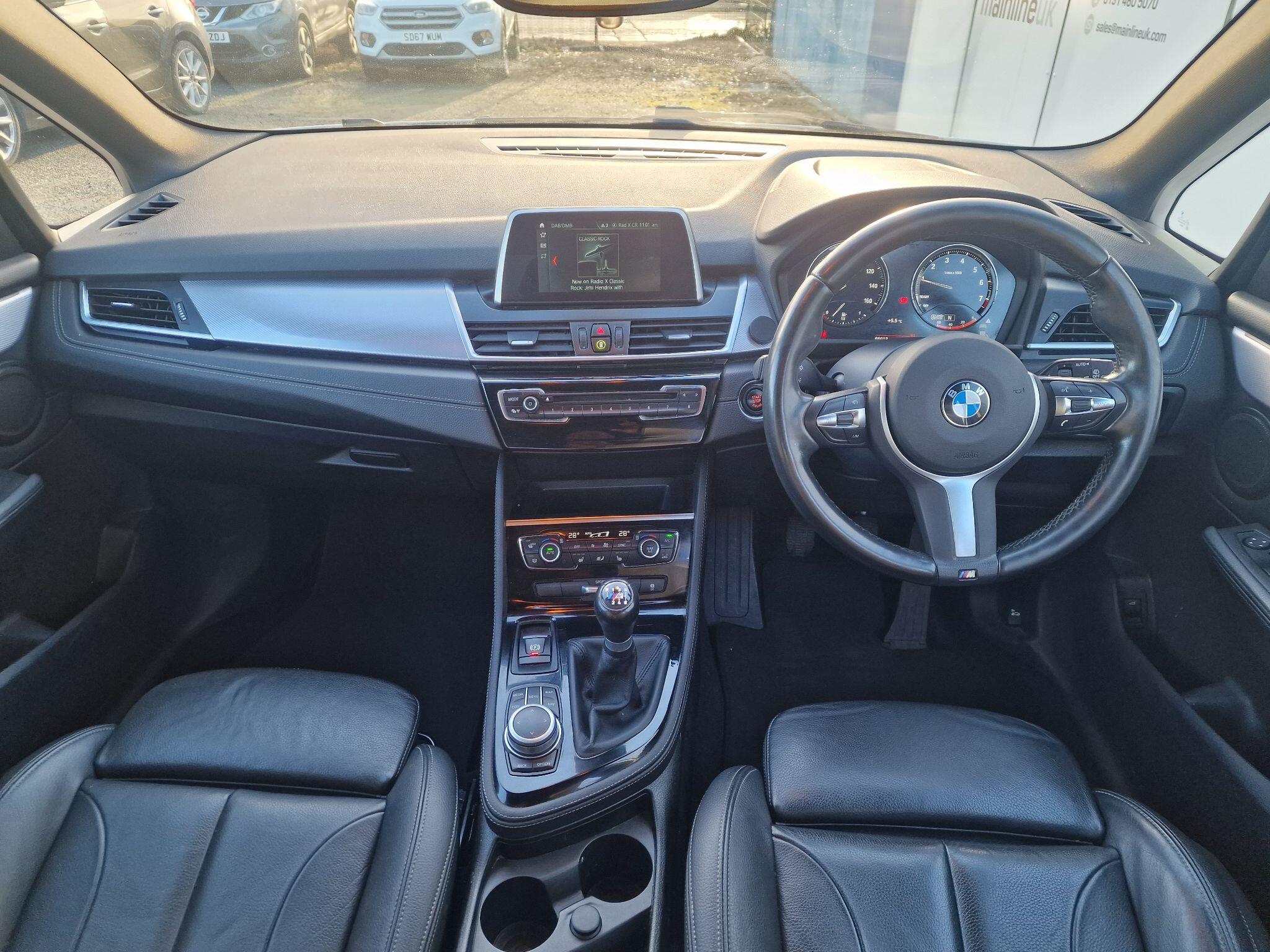 BMW 2 Series view 22