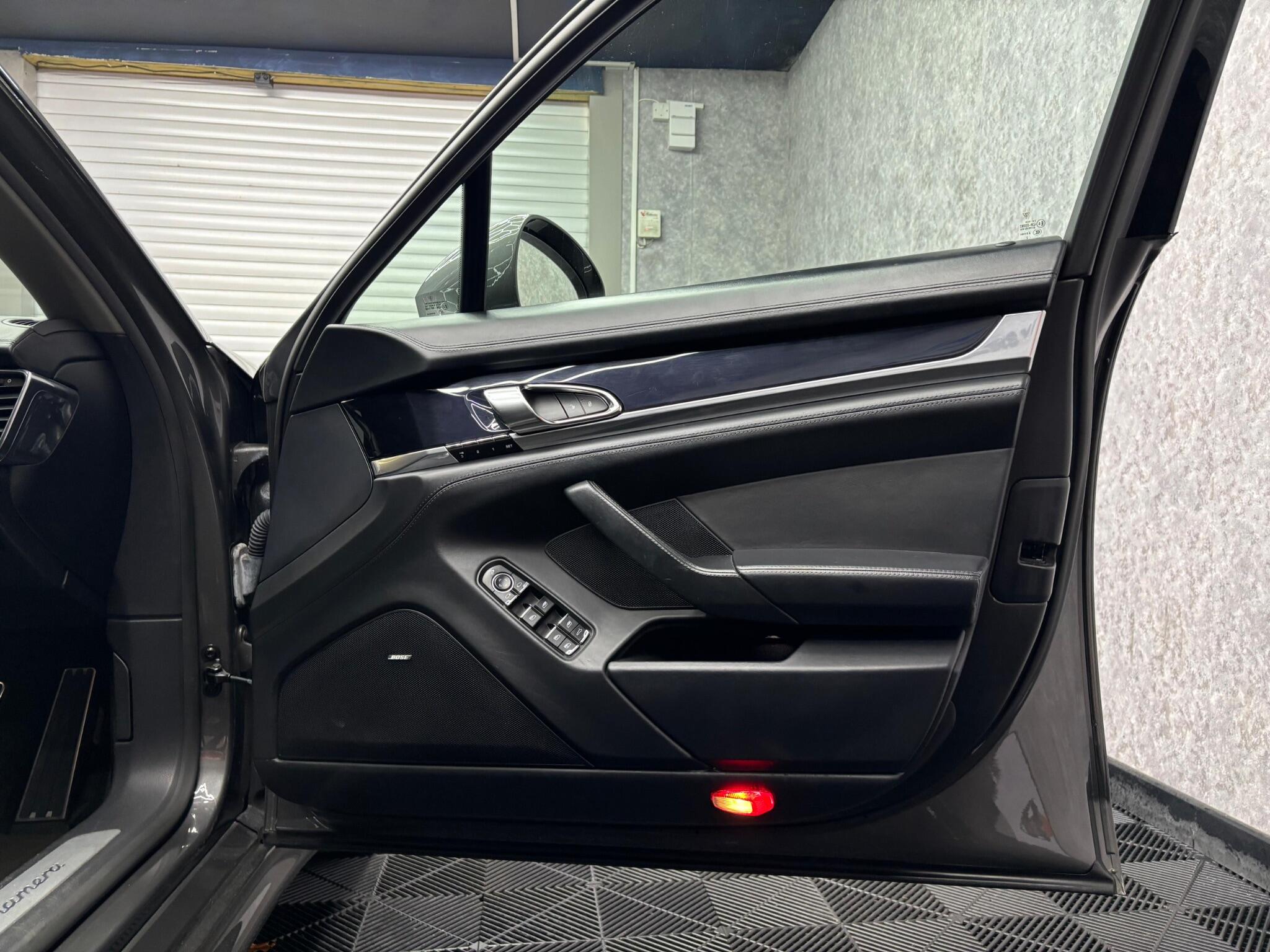 Porsche Panamera view 24