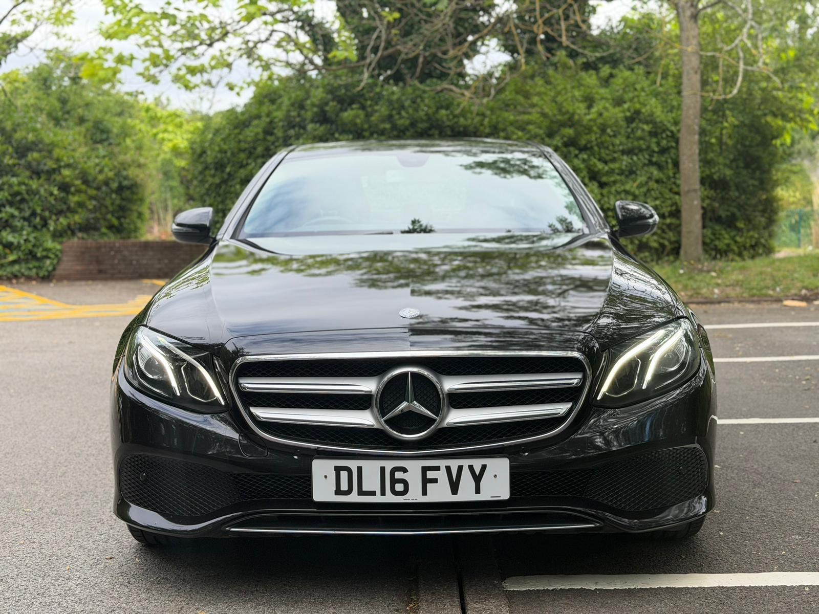 Mercedes-Benz E-Class view 8