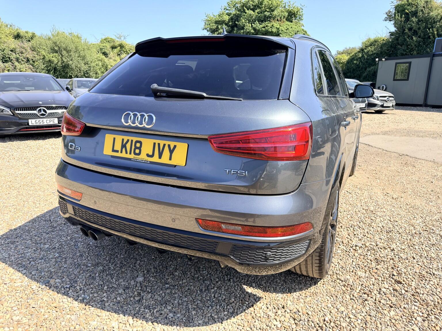 Audi Q3 view 4
