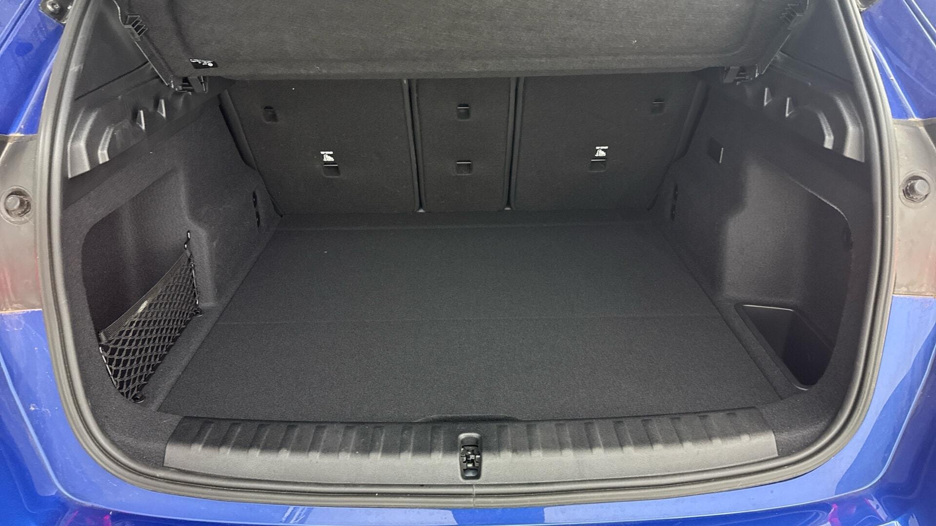BMW iX1 view 13