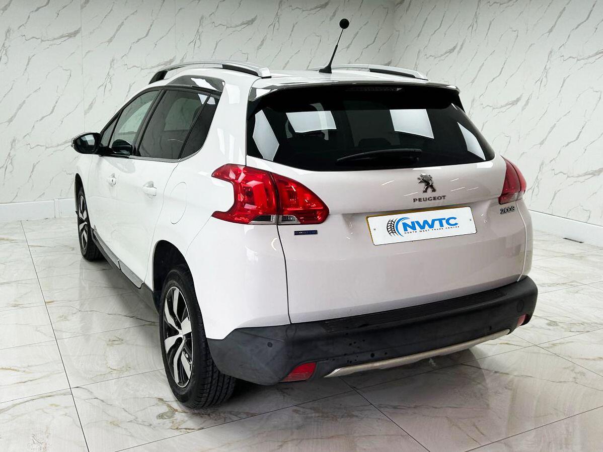 Peugeot 2008 view 9