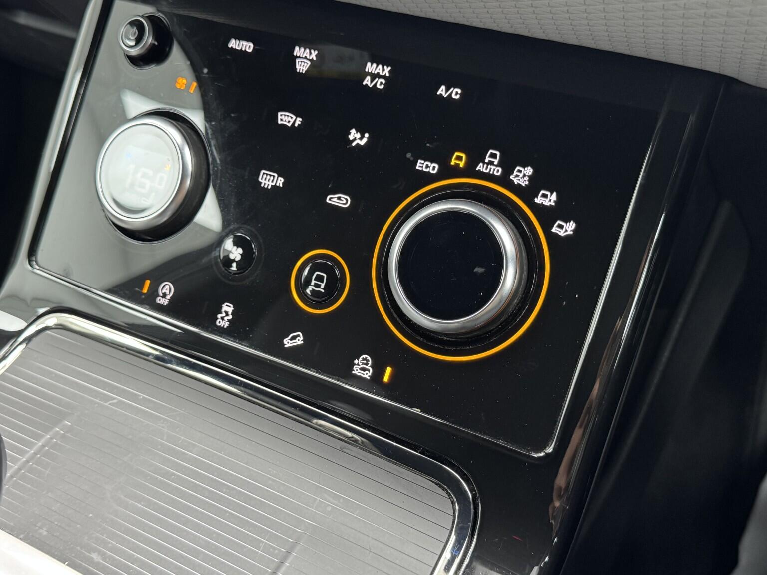 Land Rover Range Rover Evoque view 20