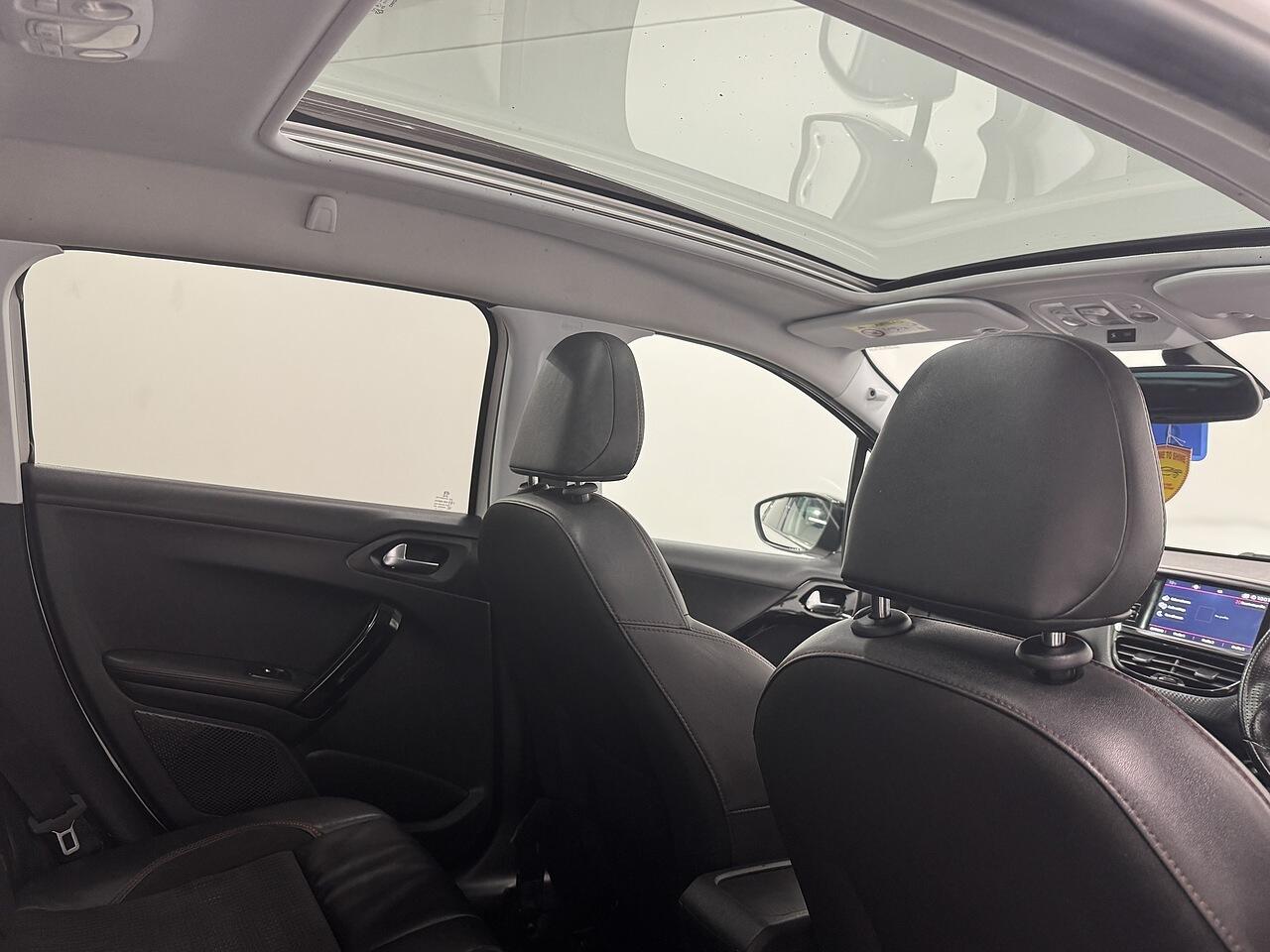 Peugeot 2008 view 14