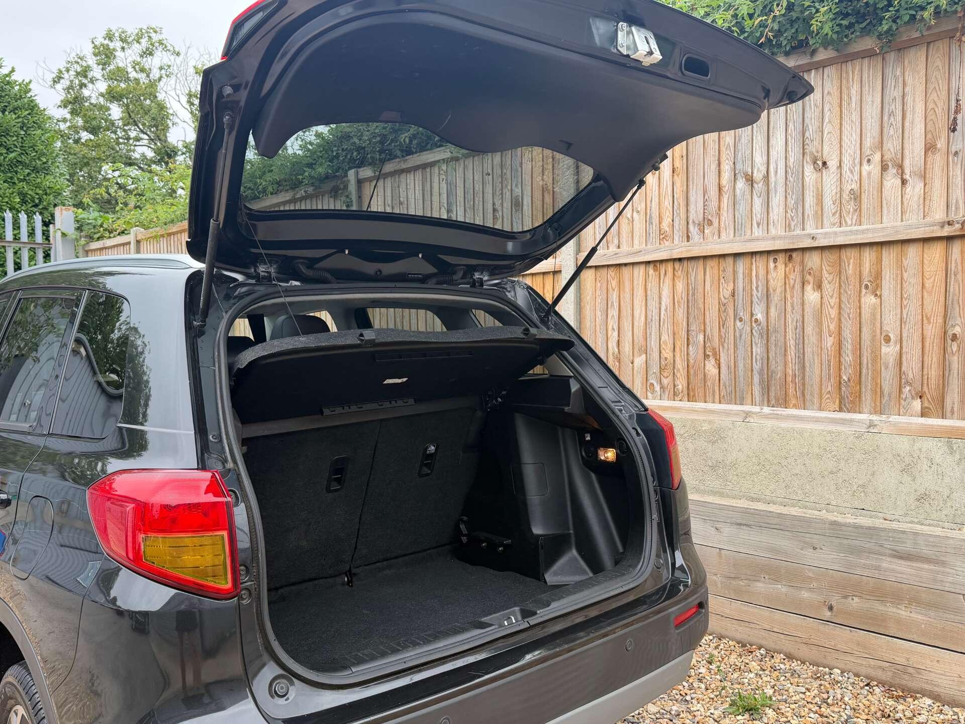 Suzuki Vitara view 15
