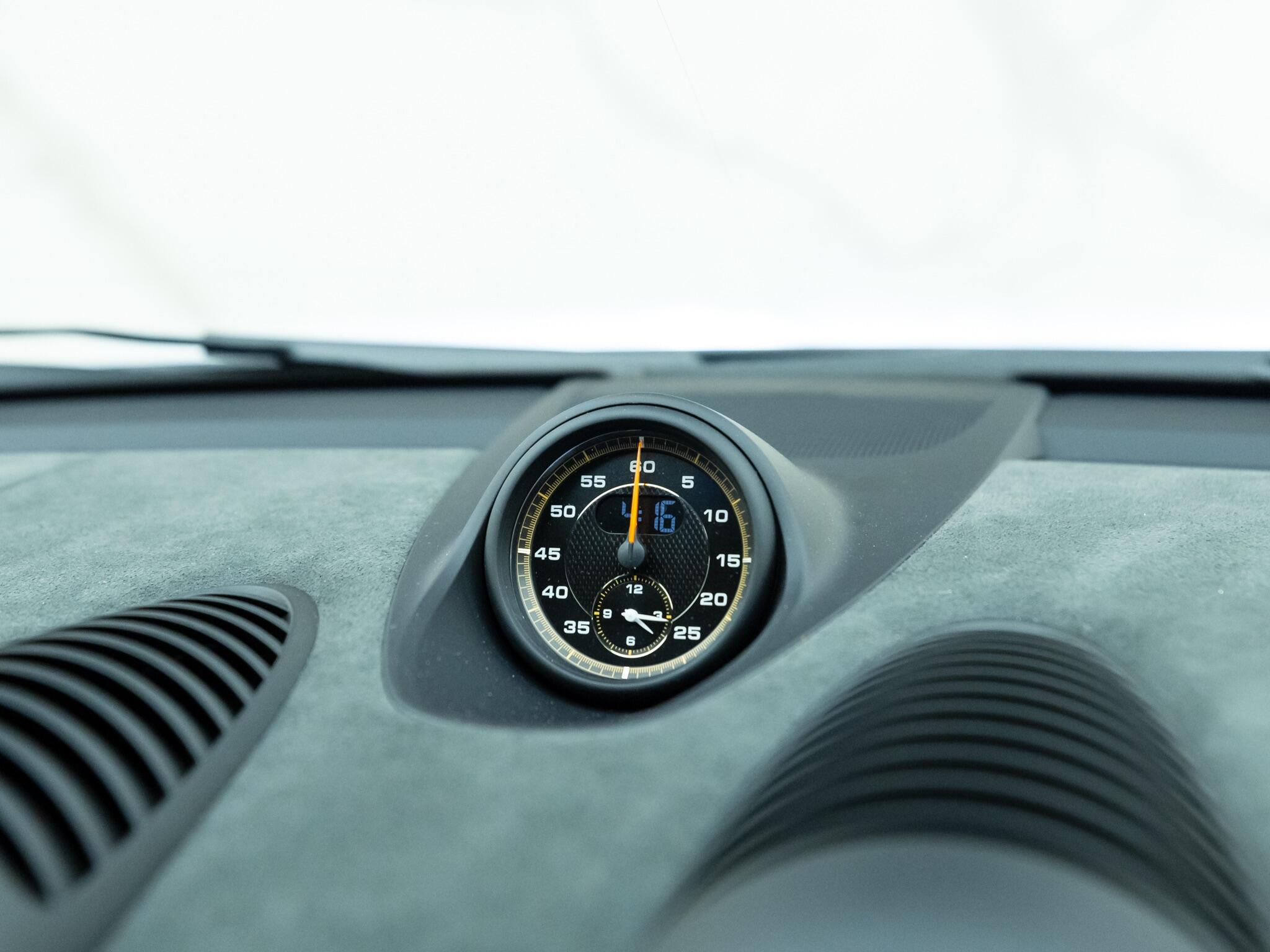 Porsche Cayman view 43