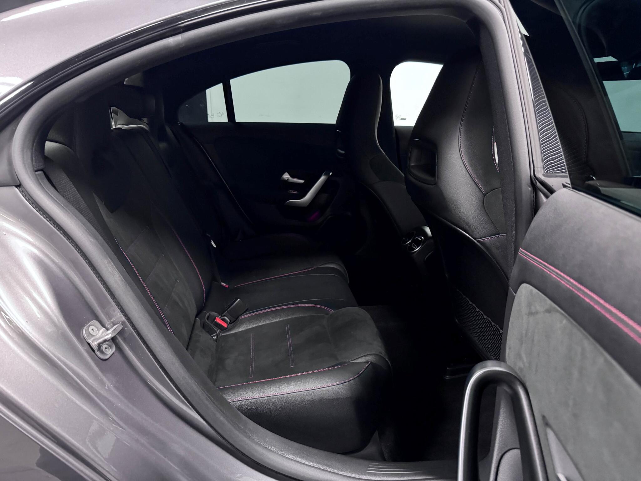 Mercedes-Benz Cla view 28