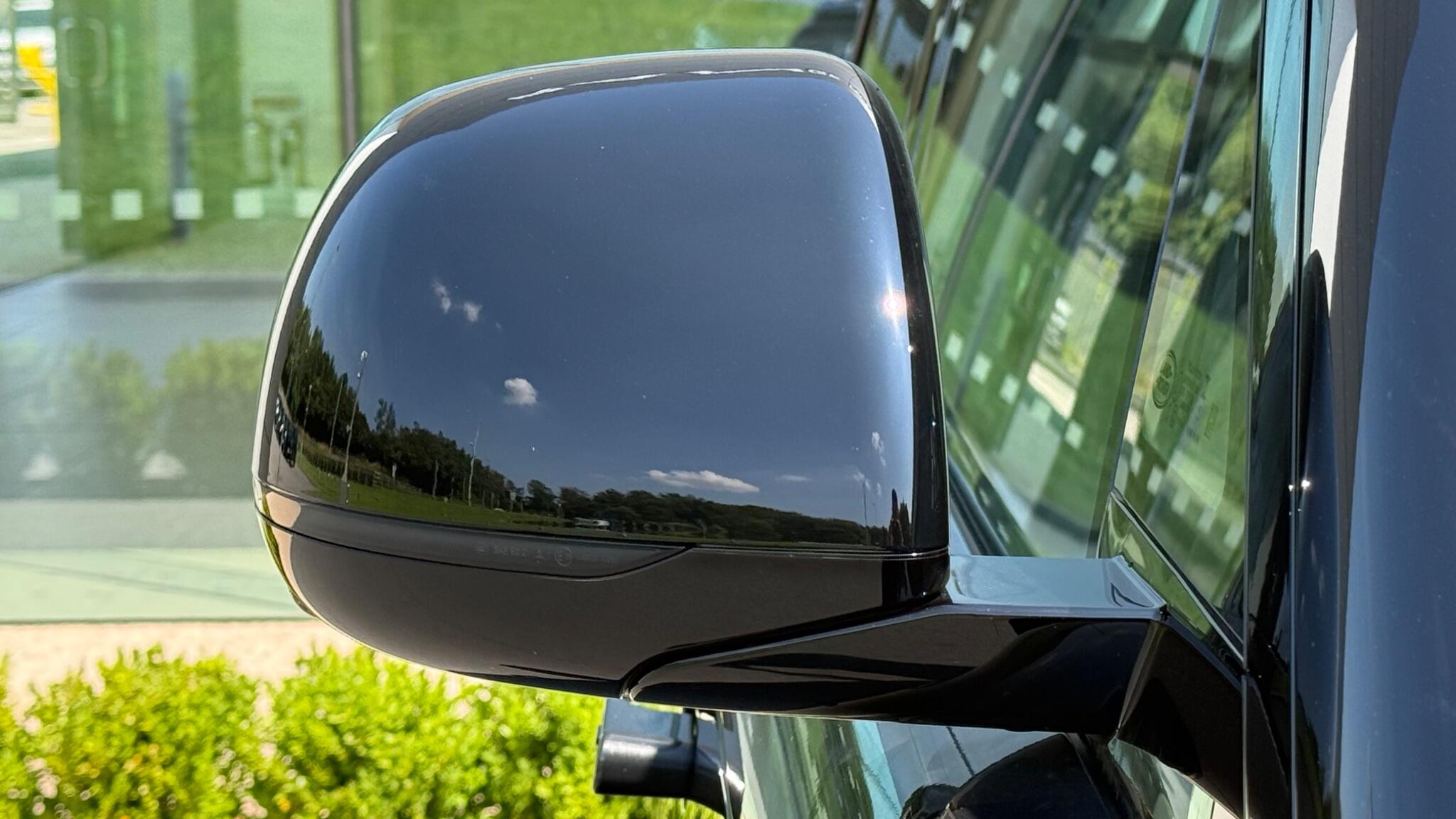 Land Rover Range Rover view 12