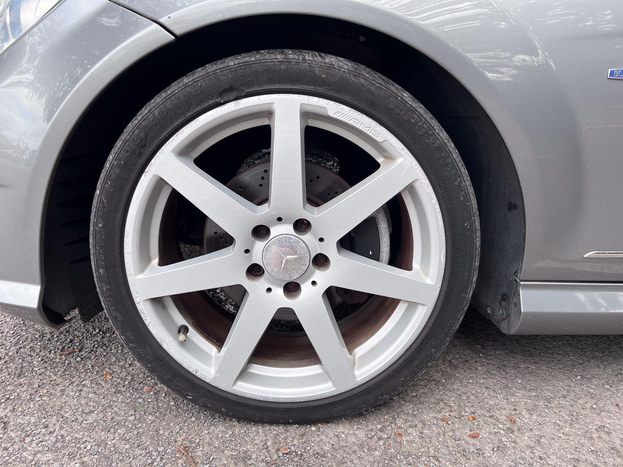 Mercedes-Benz C-Class view 8