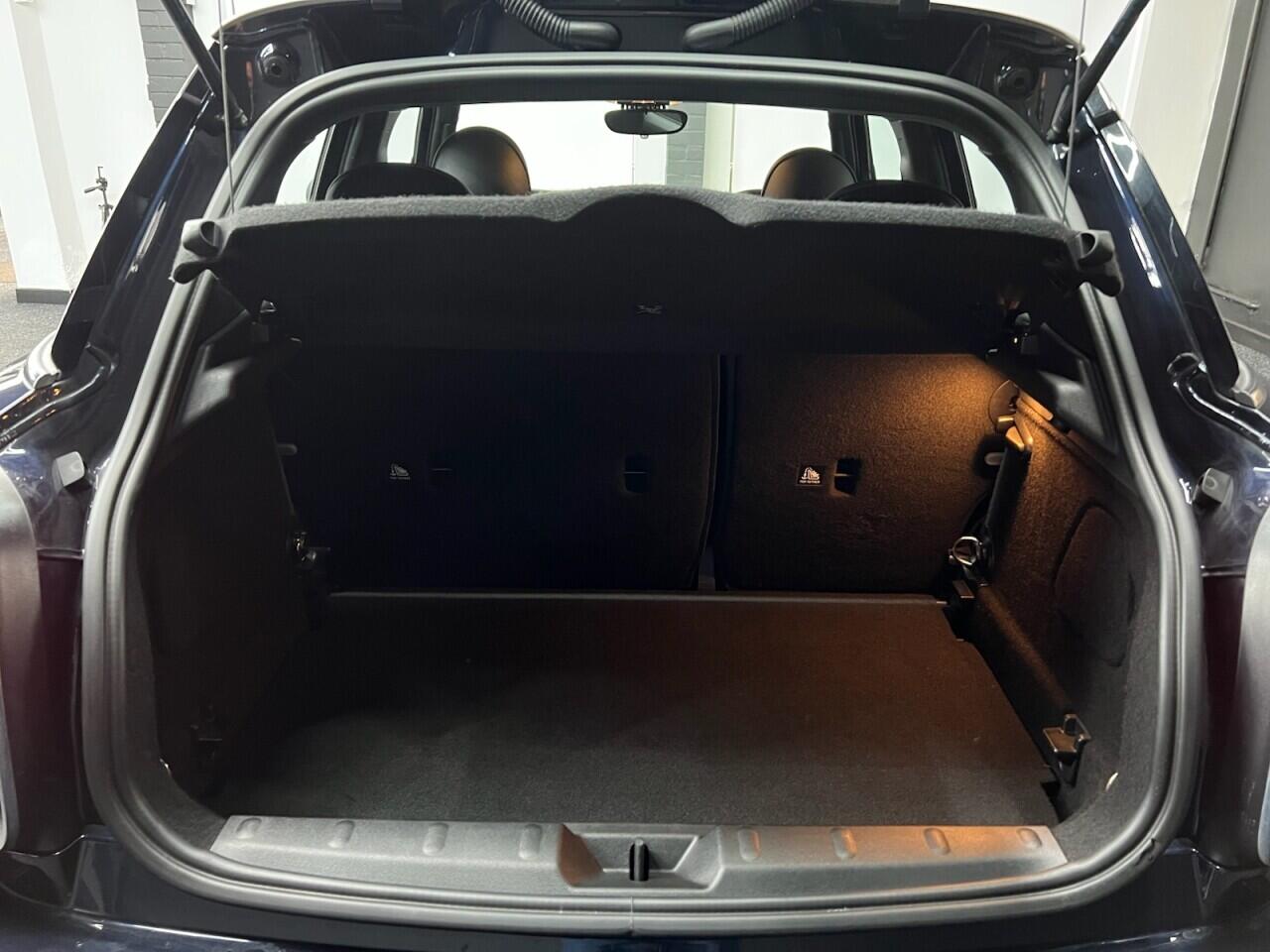 Mini Hatch view 49