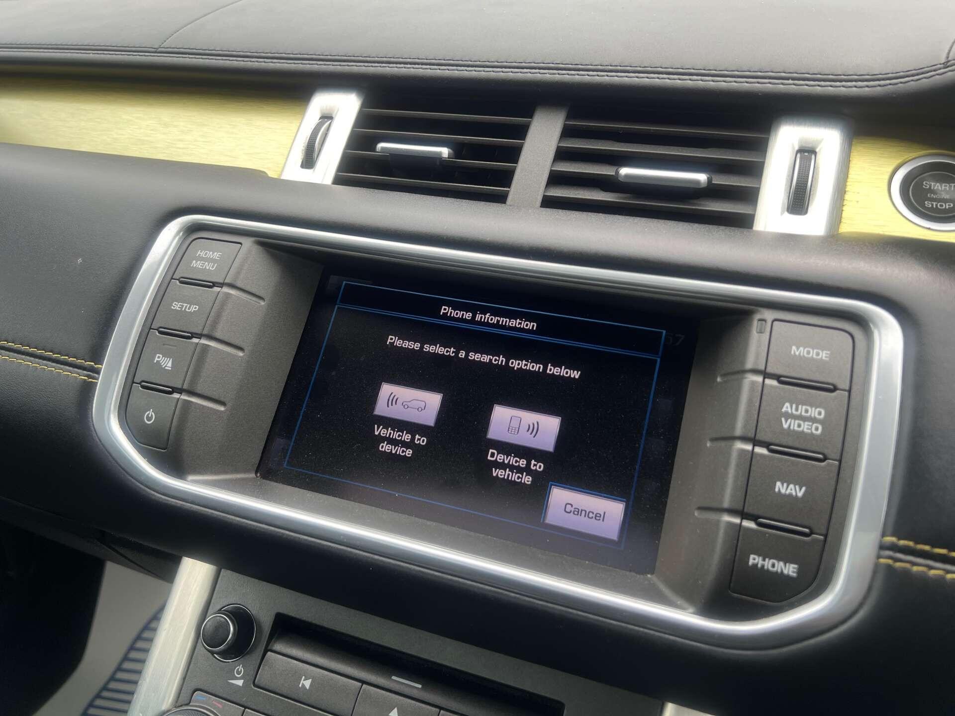 Land Rover Range Rover Evoque view 30