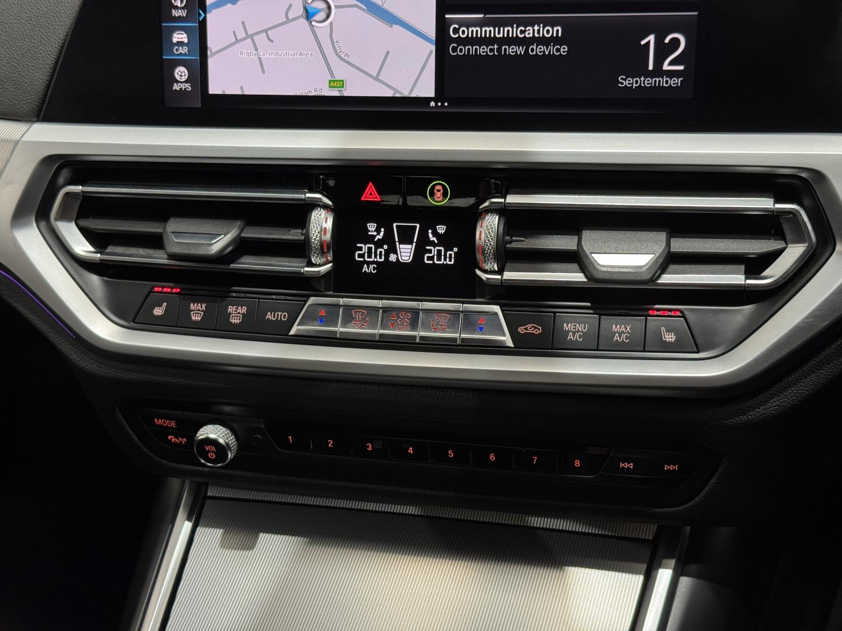 BMW 3 Series view 35