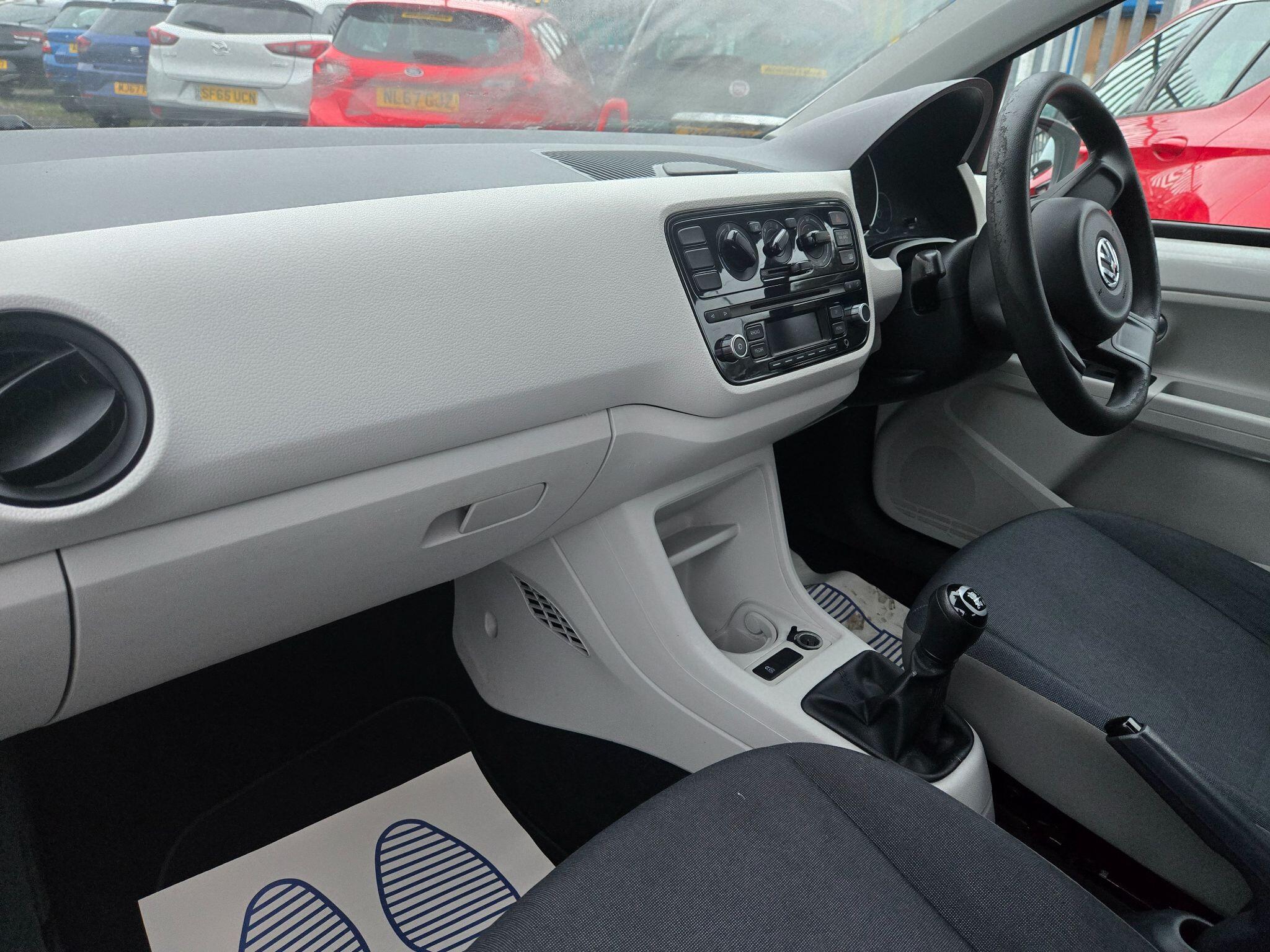 2012 Volkswagen up! image 12