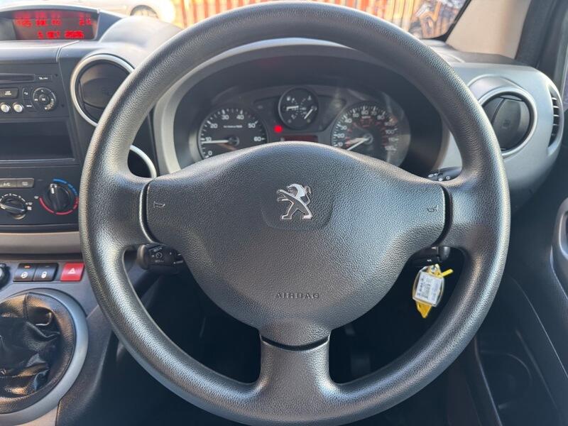 Peugeot Partner Tepee view 24