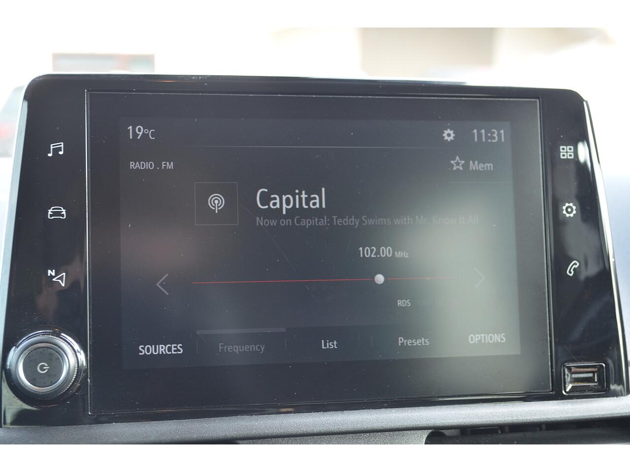 Vauxhall Combo Life view 27