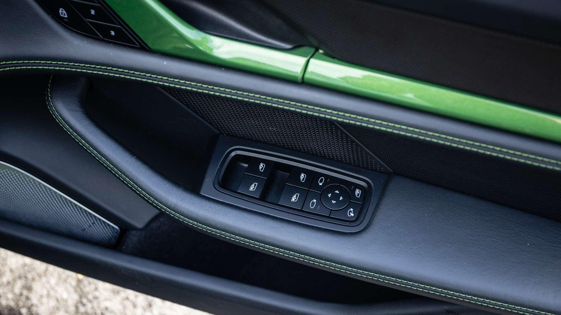 Porsche Taycan view 25