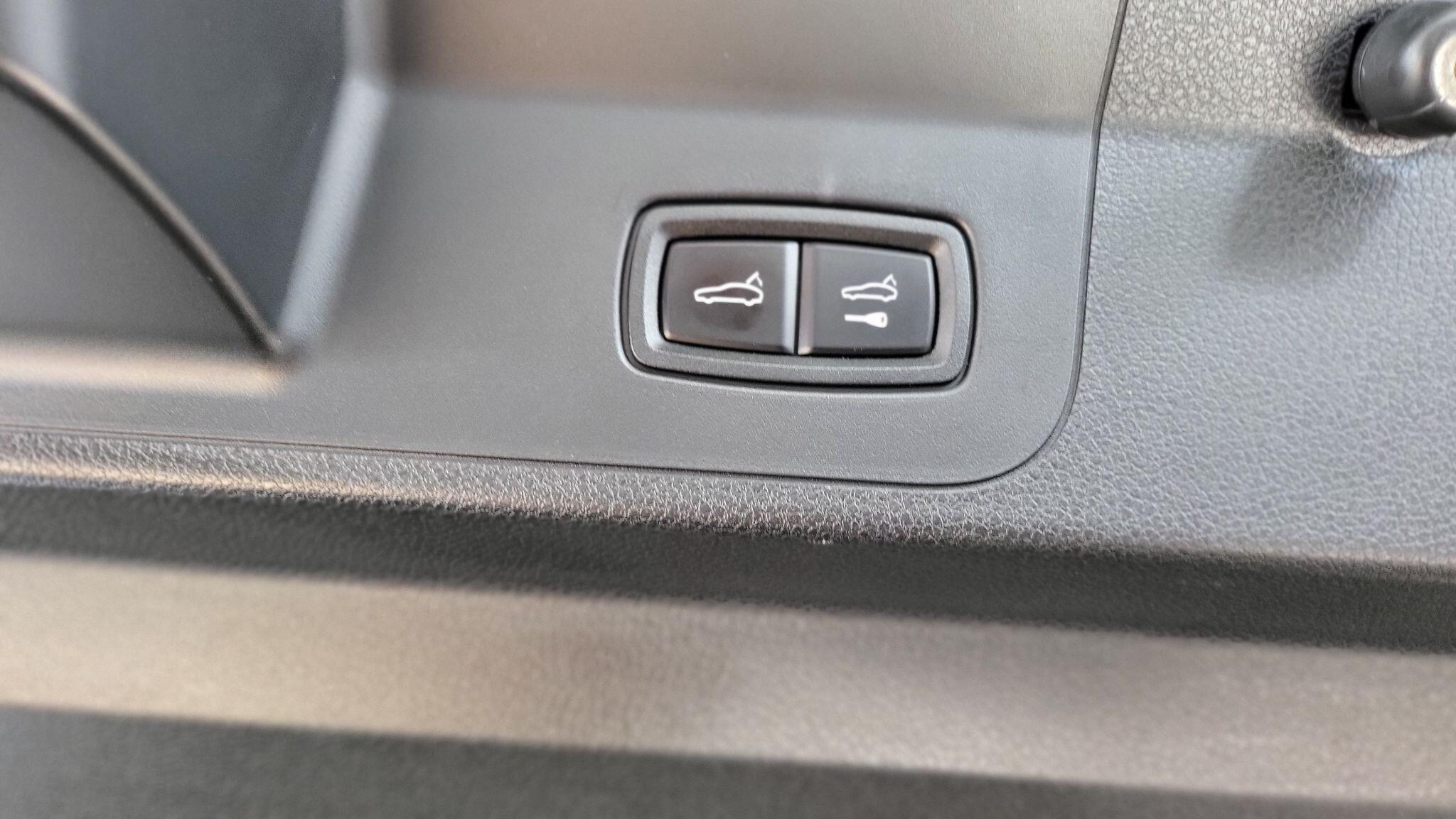 Porsche Panamera view 29